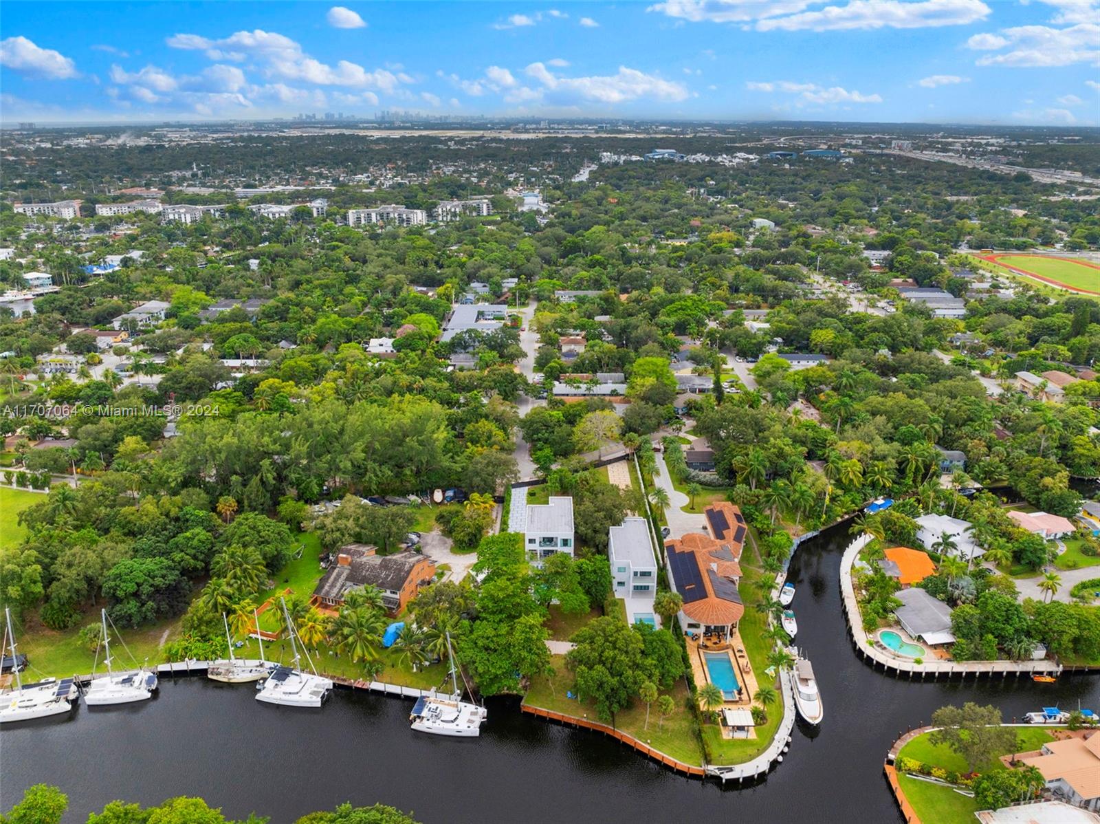 RIVERSIDE ADD AMEN PLAT - Residential