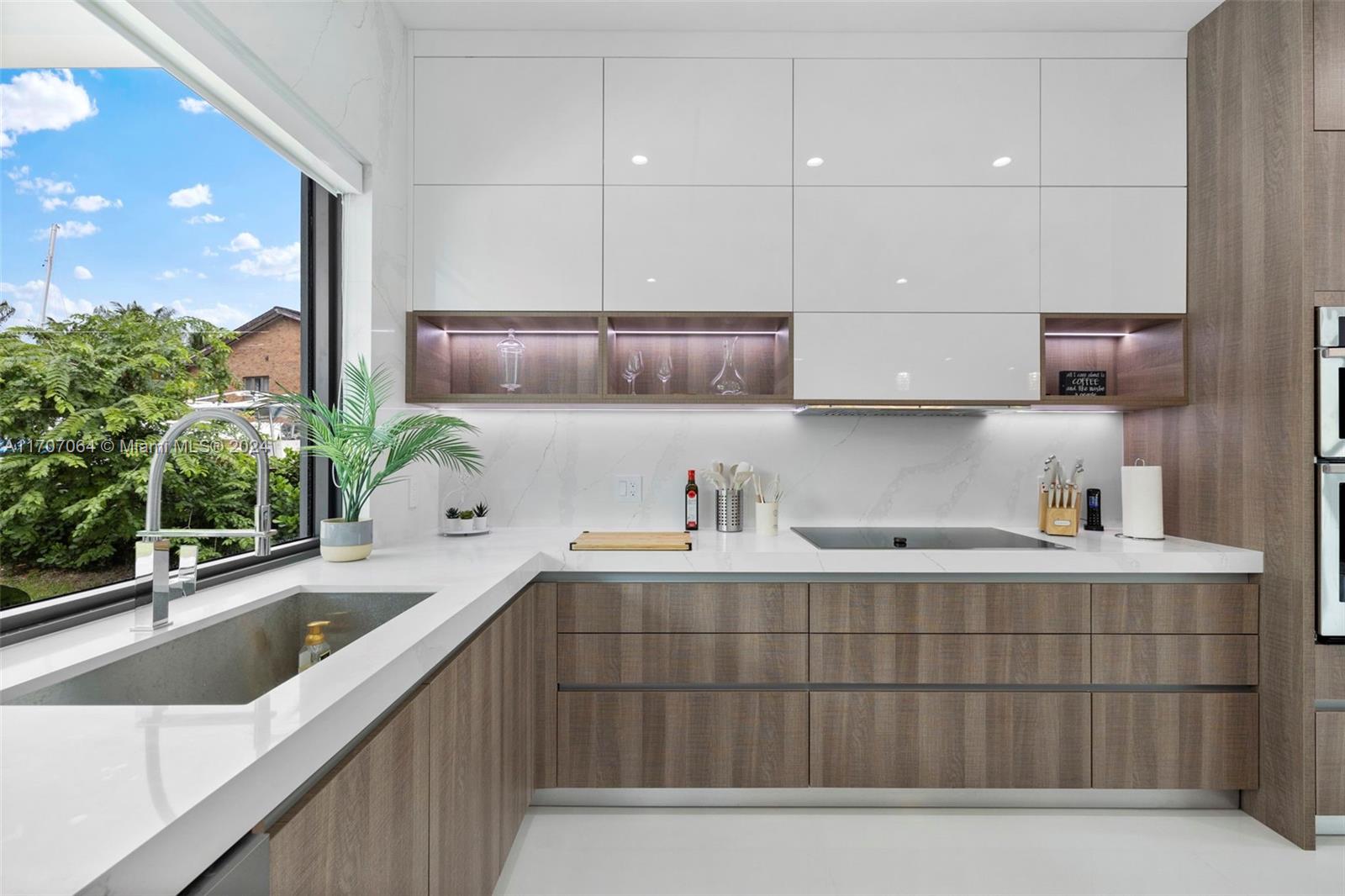 RIVERSIDE ADD AMEN PLAT - Residential