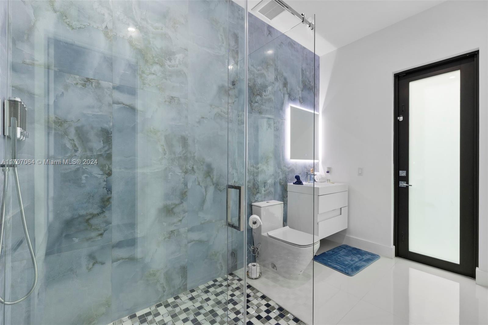 RIVERSIDE ADD AMEN PLAT - Residential