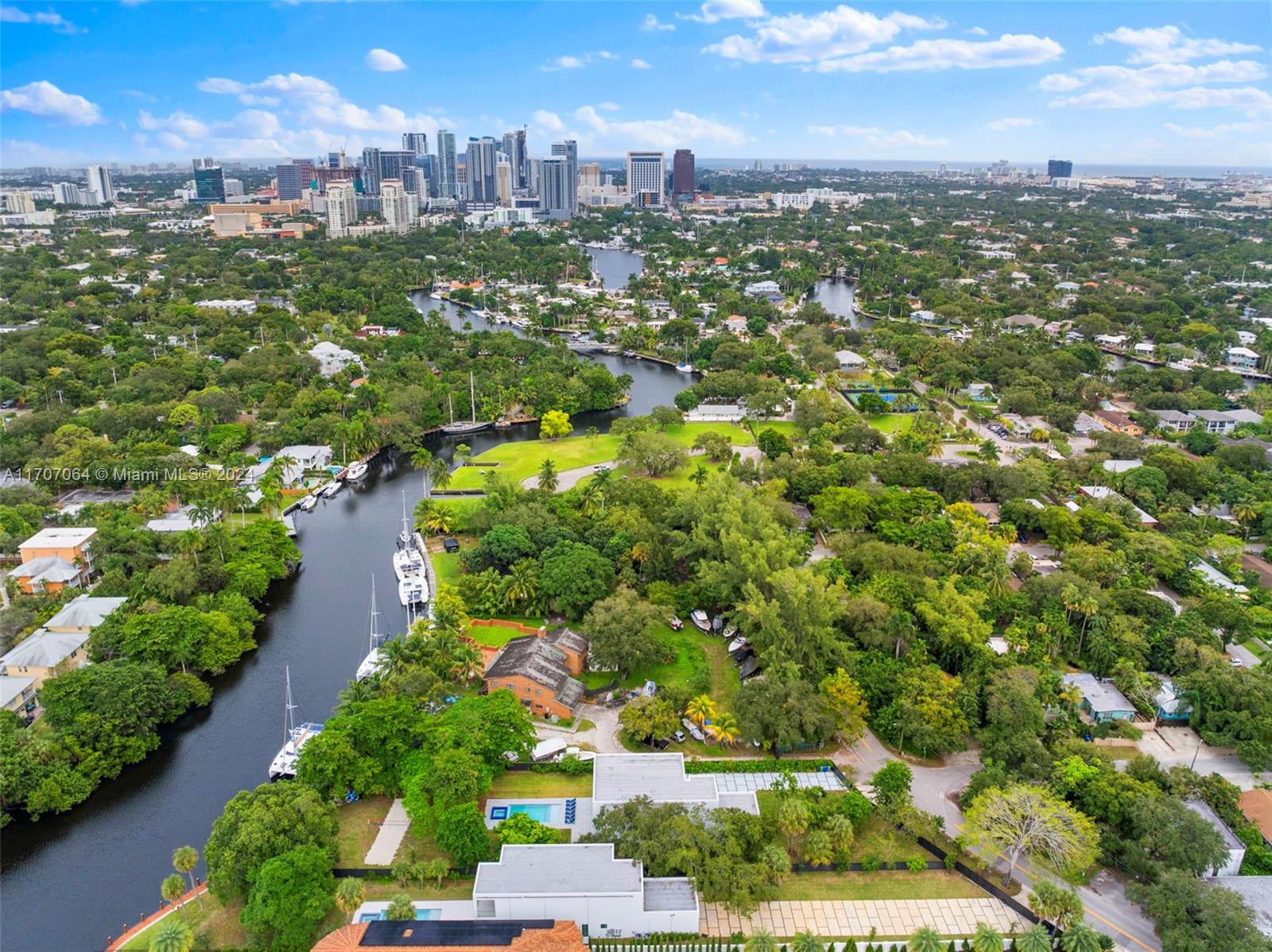 RIVERSIDE ADD AMEN PLAT - Residential