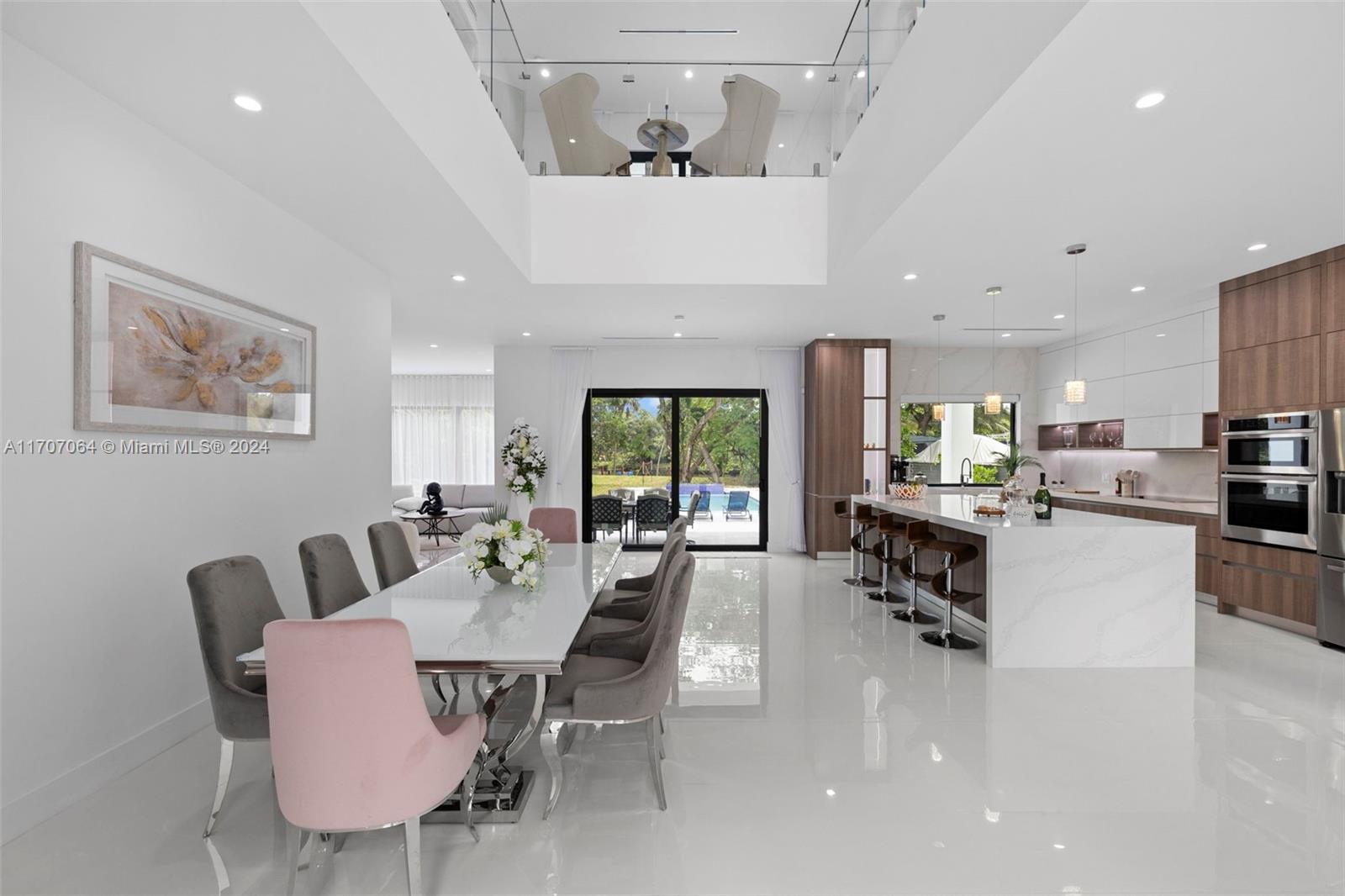 RIVERSIDE ADD AMEN PLAT - Residential