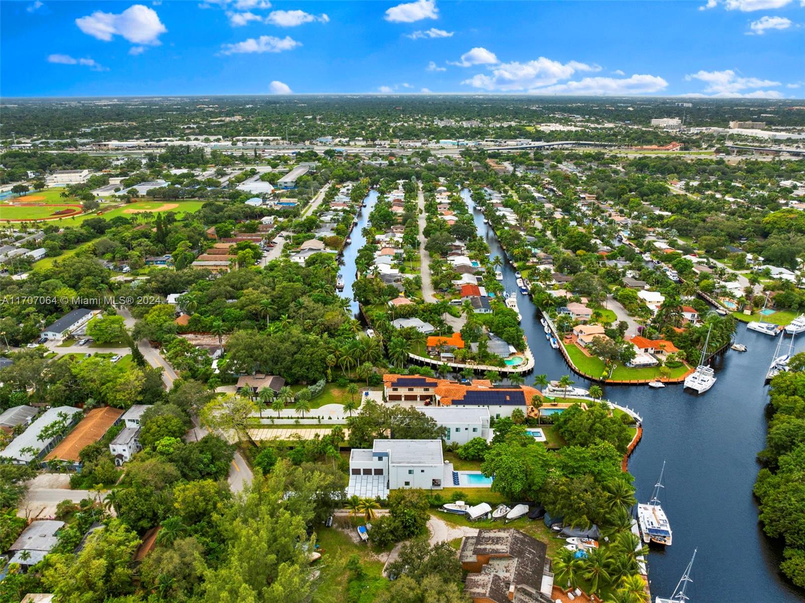 RIVERSIDE ADD AMEN PLAT - Residential