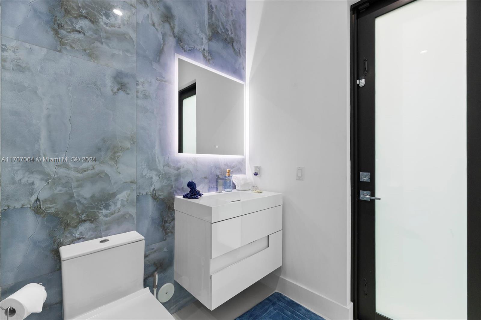 RIVERSIDE ADD AMEN PLAT - Residential