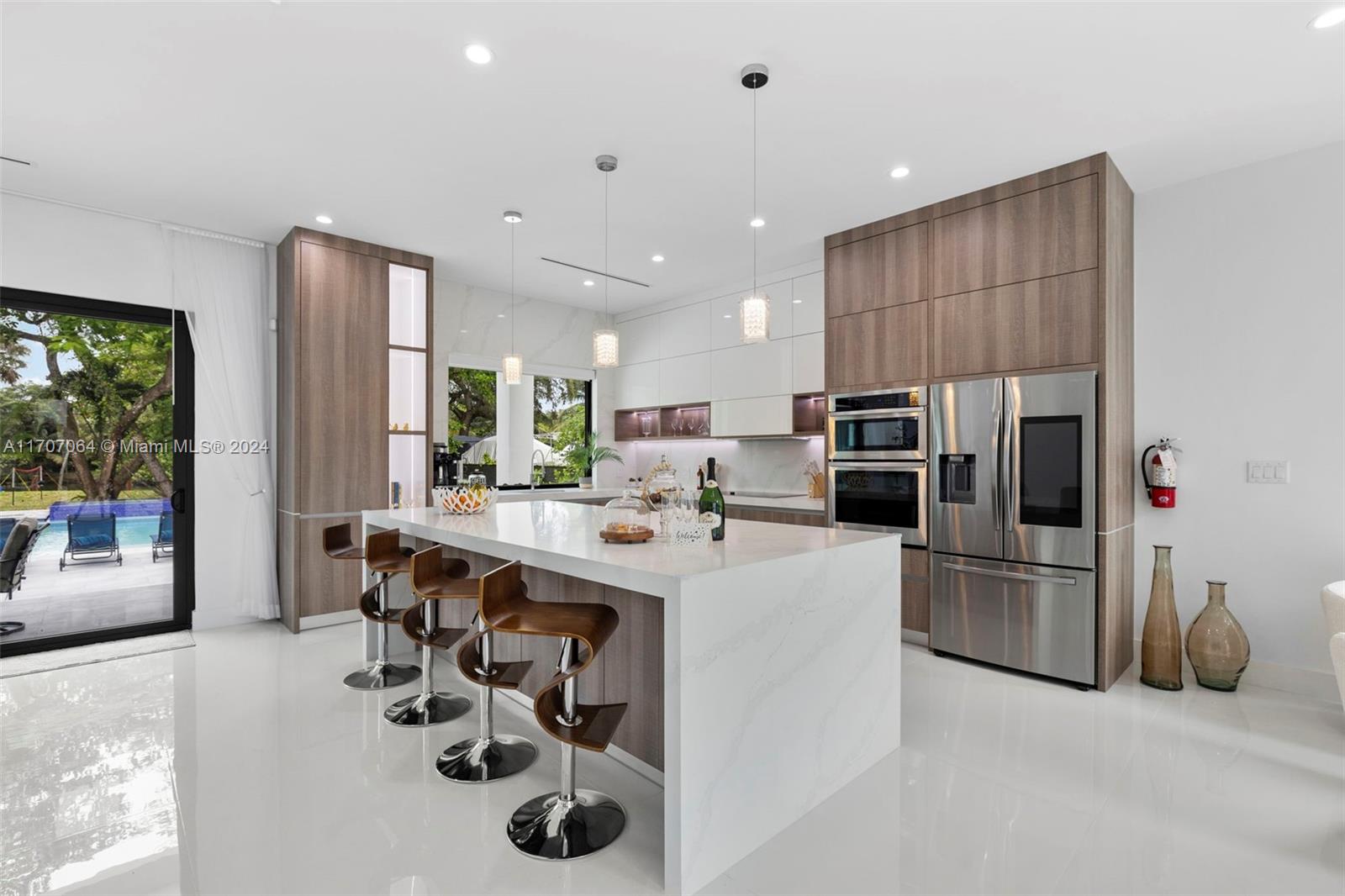 RIVERSIDE ADD AMEN PLAT - Residential