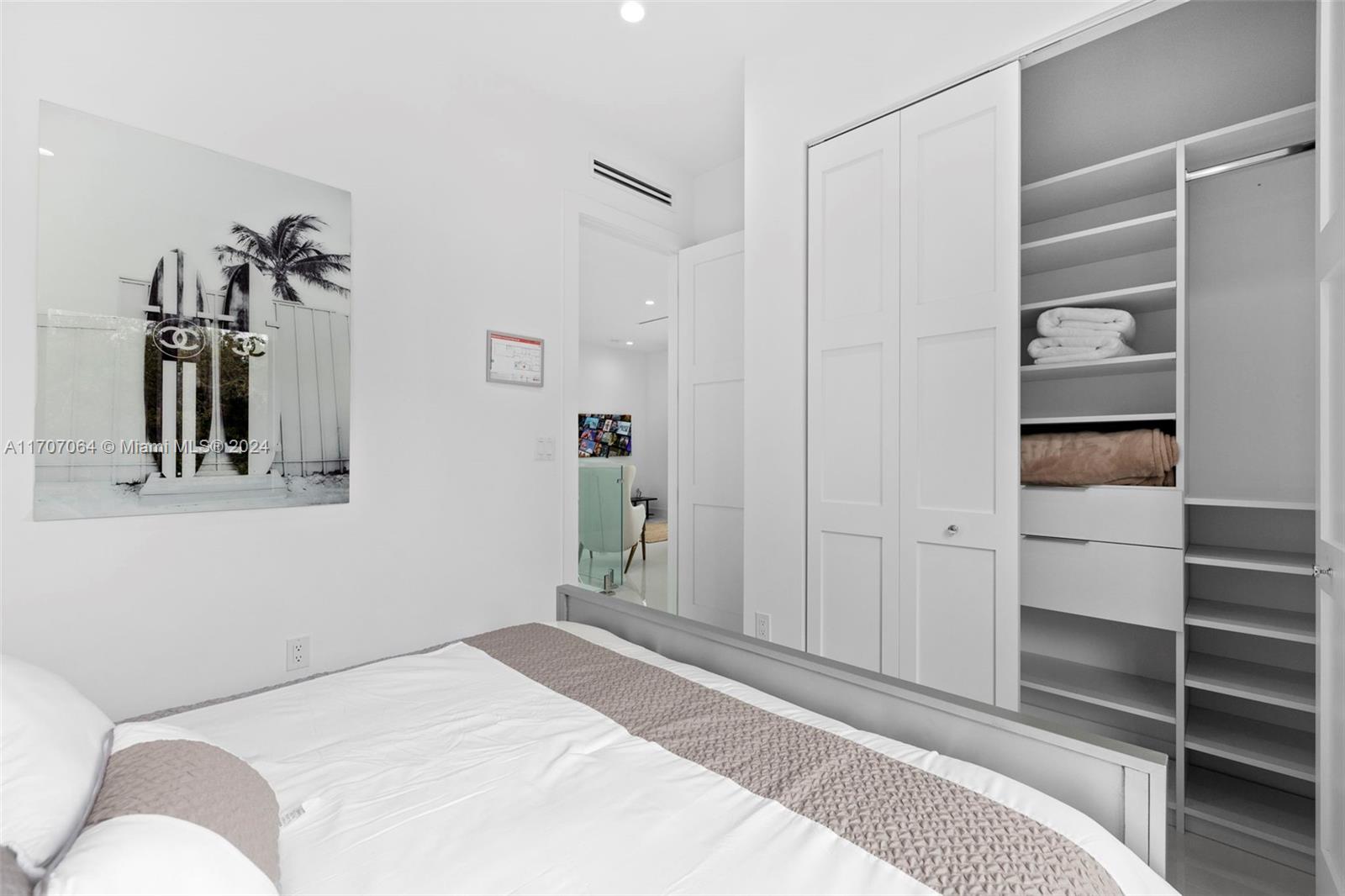 RIVERSIDE ADD AMEN PLAT - Residential