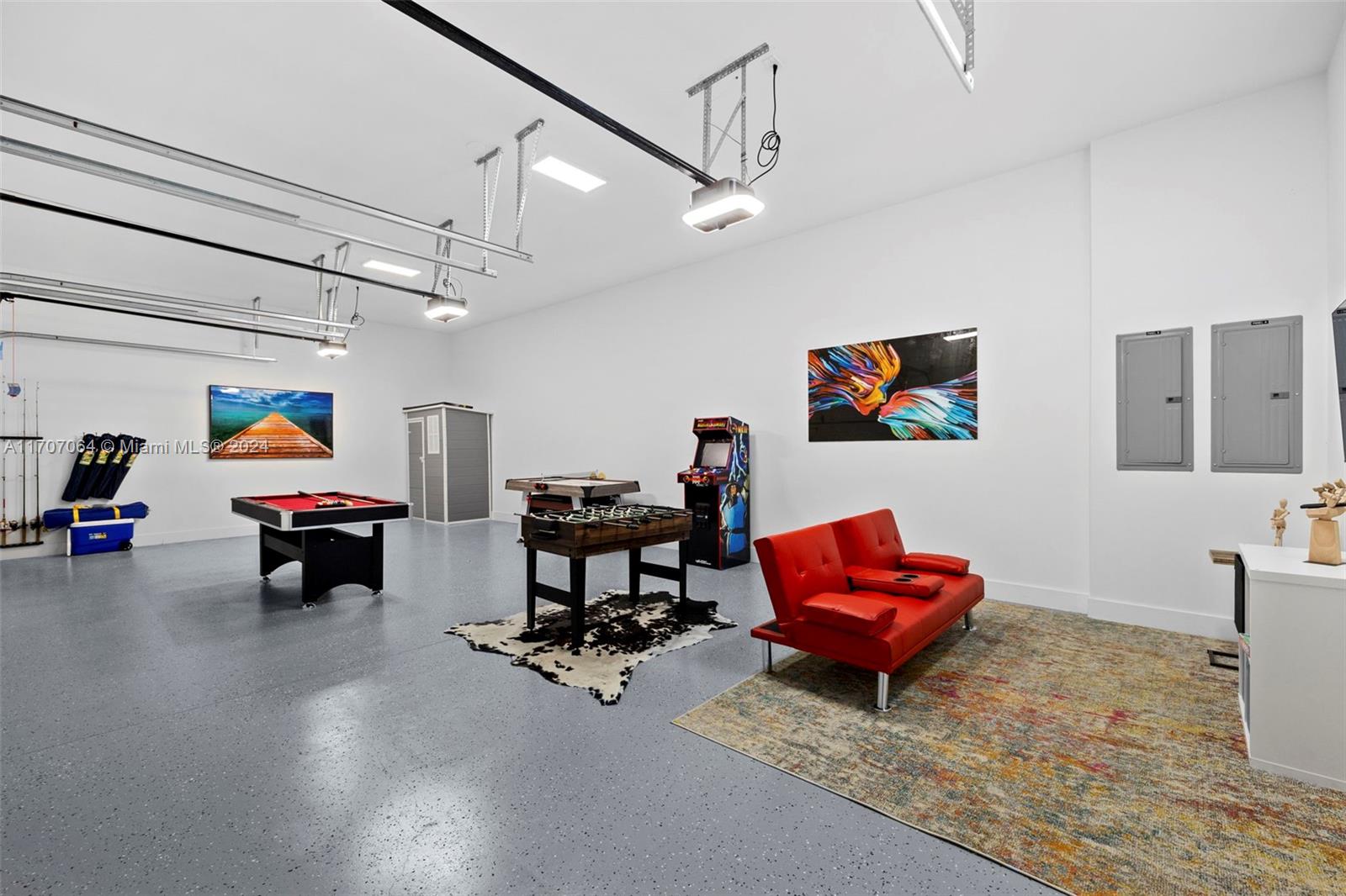 RIVERSIDE ADD AMEN PLAT - Residential