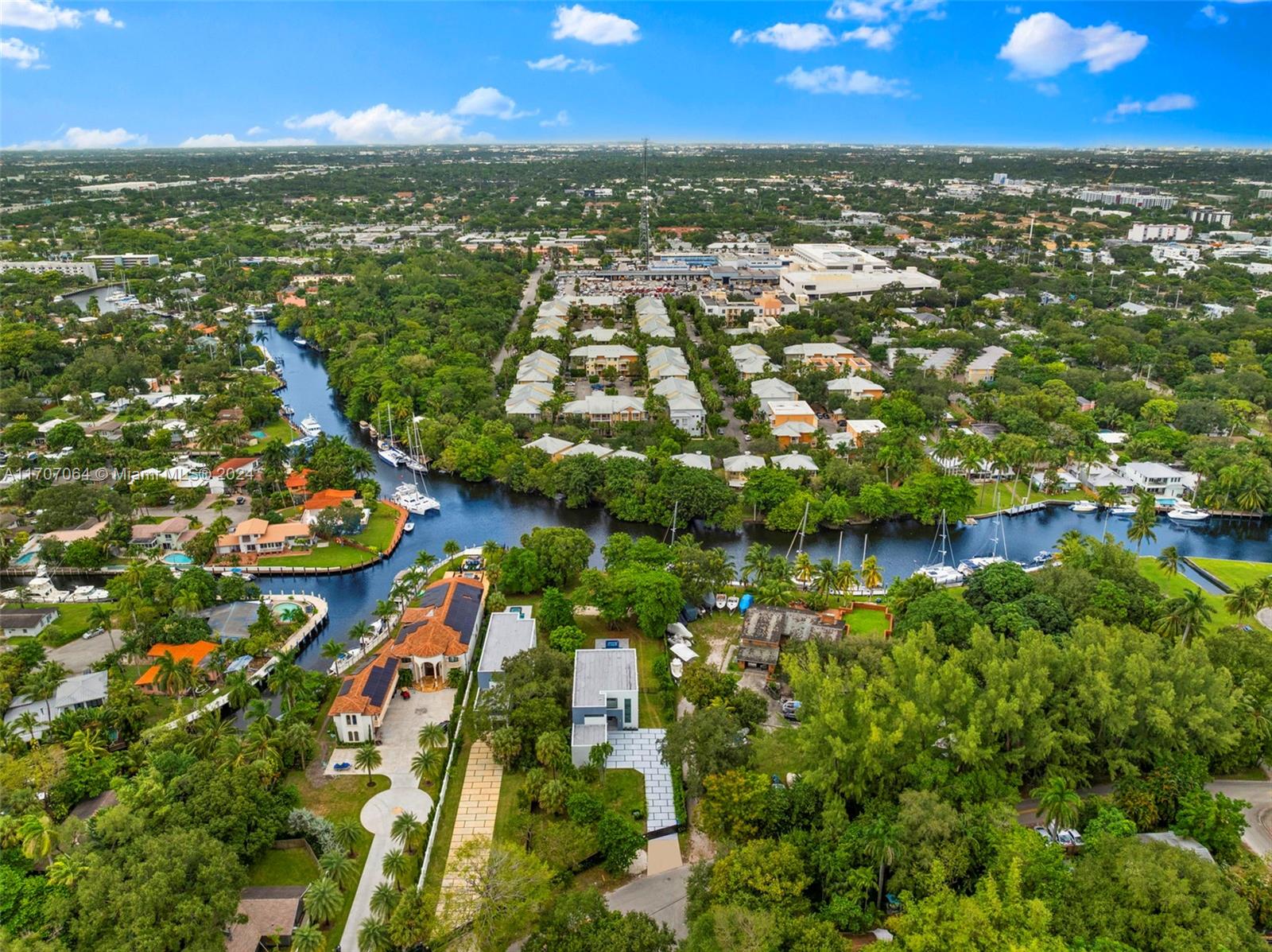 RIVERSIDE ADD AMEN PLAT - Residential