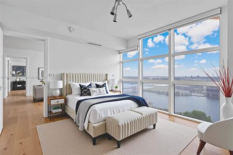 50 Biscayne Blvd 4008 Miami FL 33132