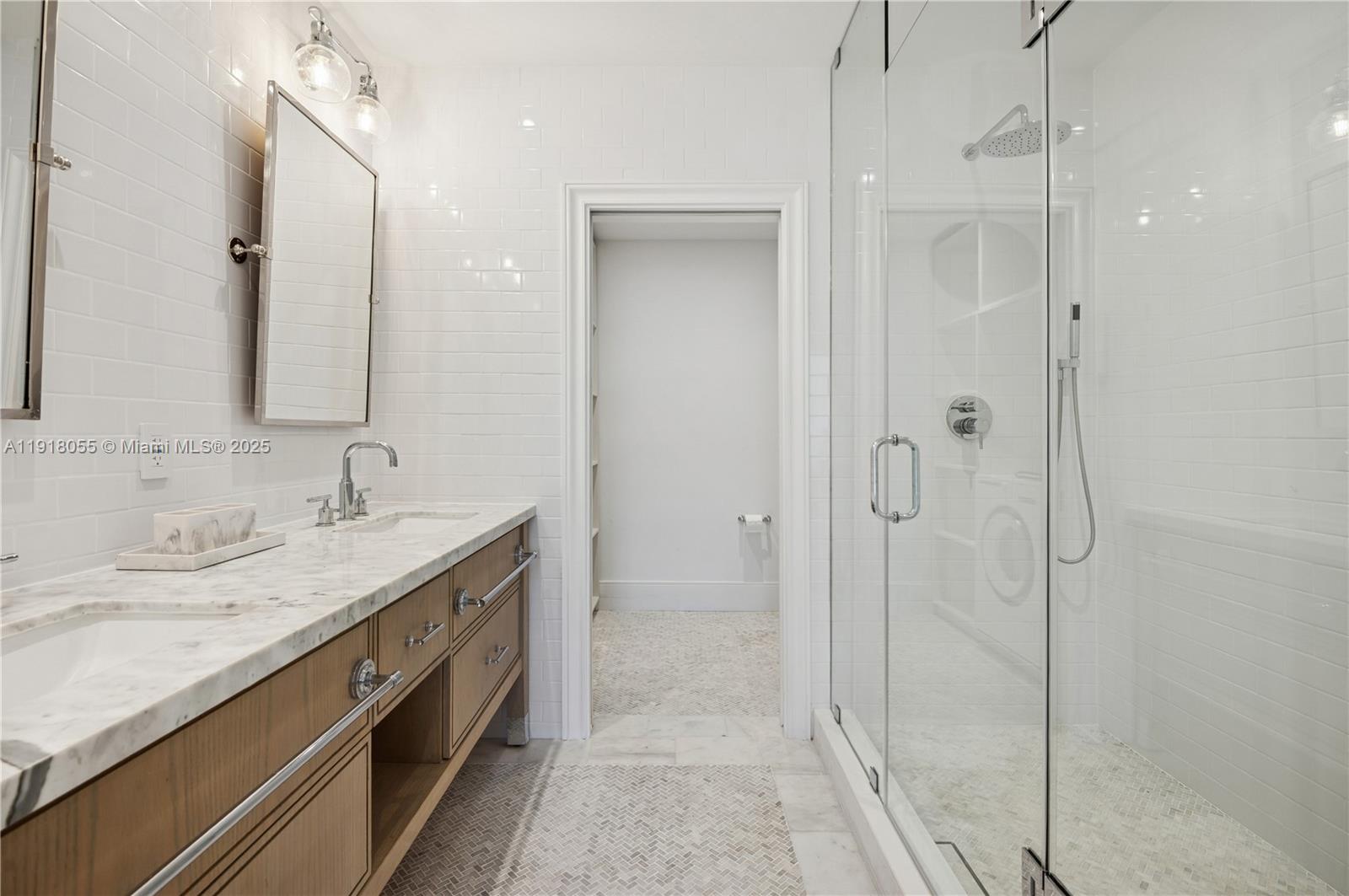 RESORT VILLA ONE CONDO - Residential Lease