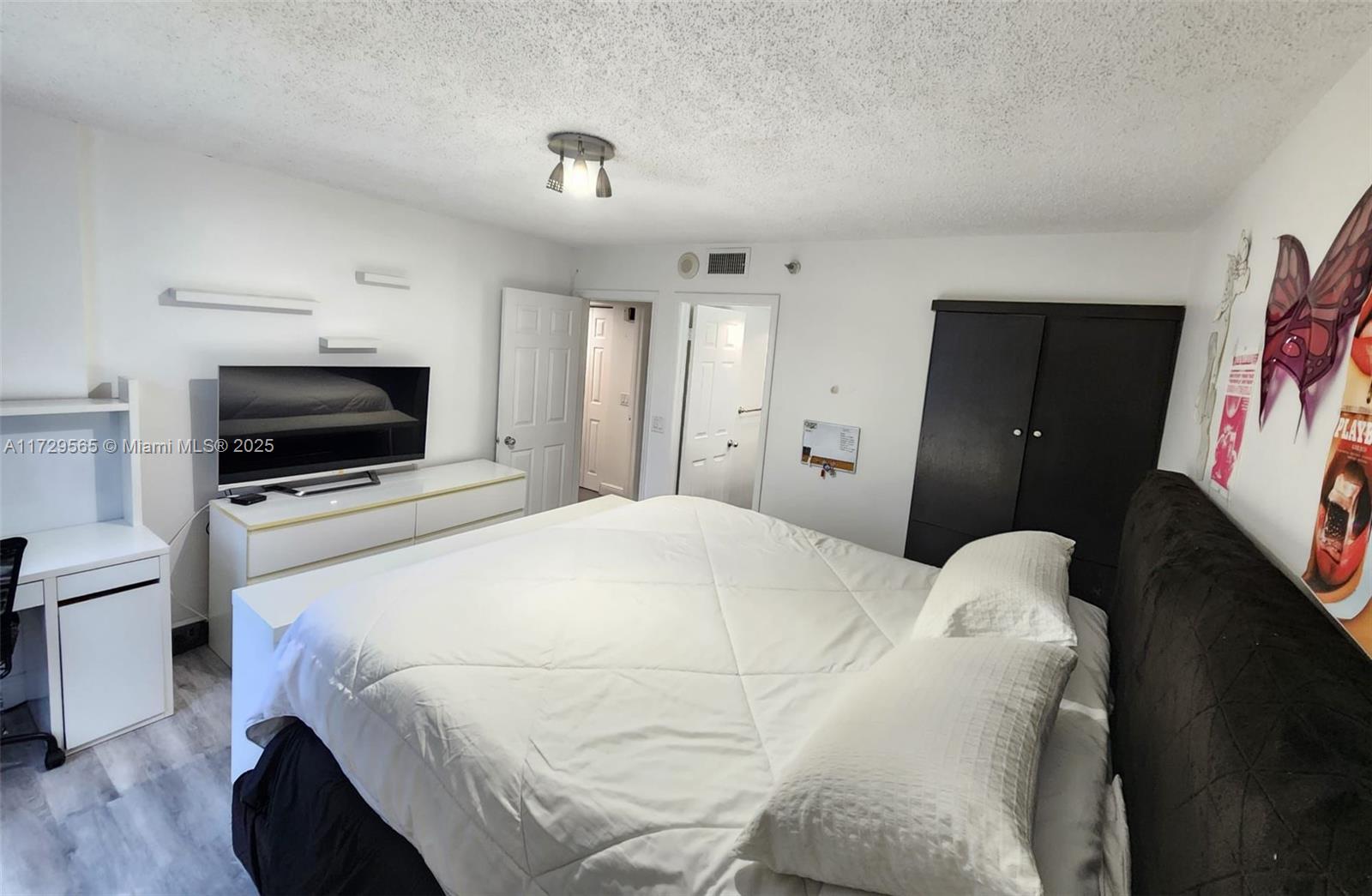 MYSTIC POINTE TOWER 400 C - Residential