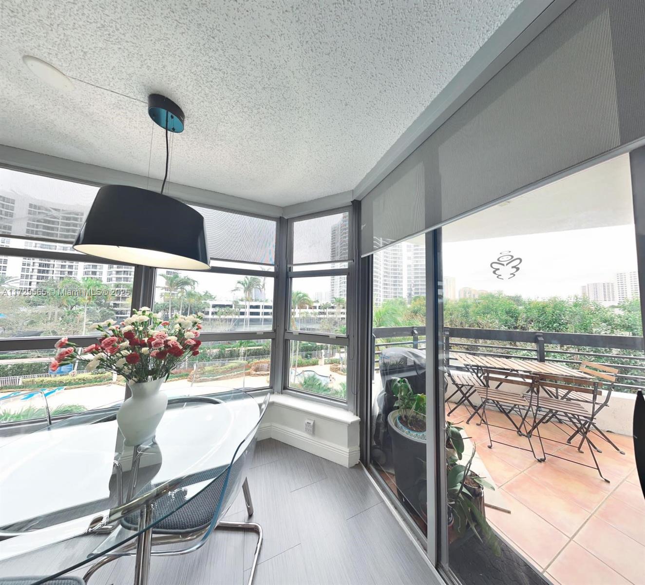 MYSTIC POINTE TOWER 400 C - Residential