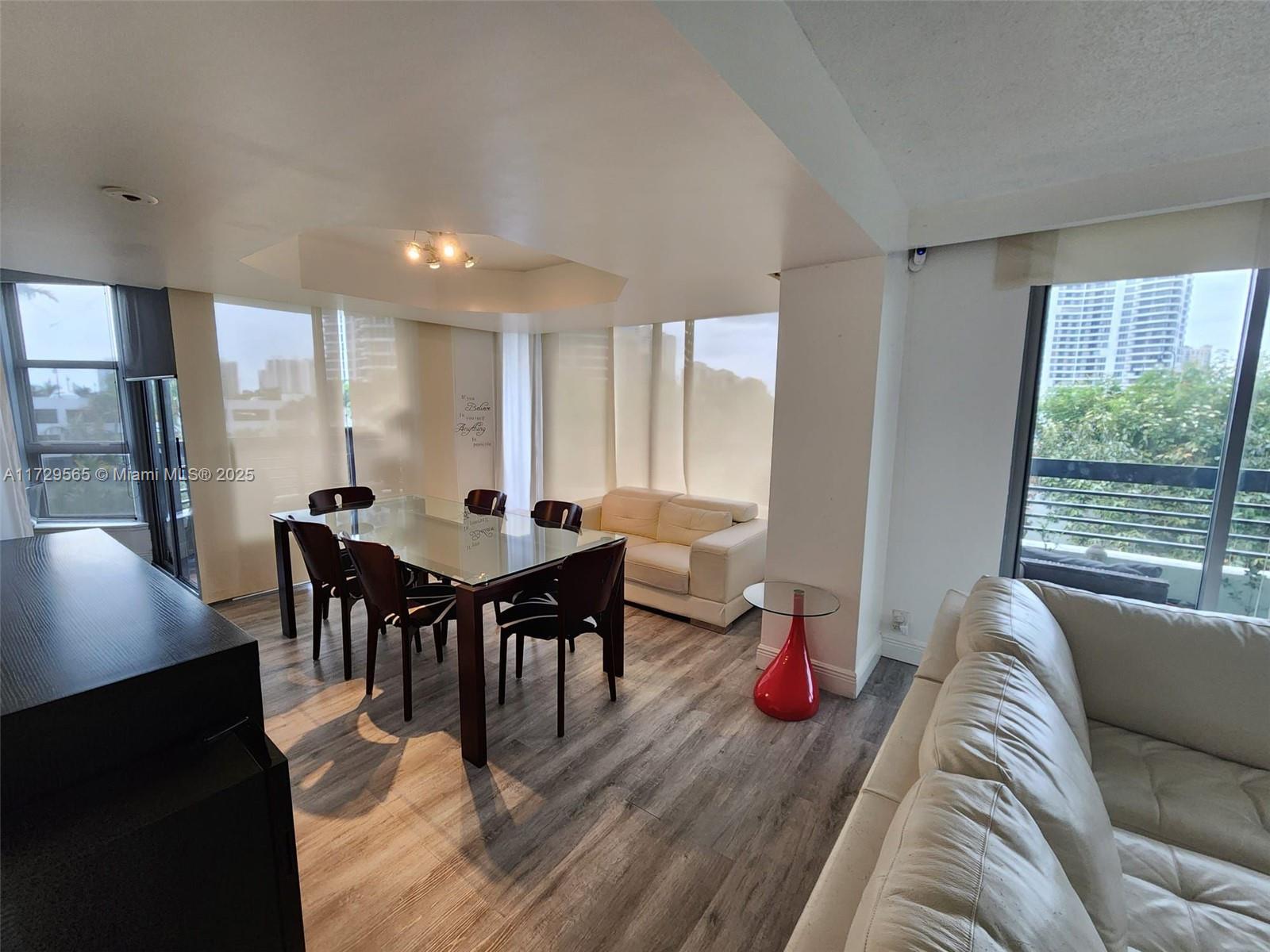 MYSTIC POINTE TOWER 400 C - Residential