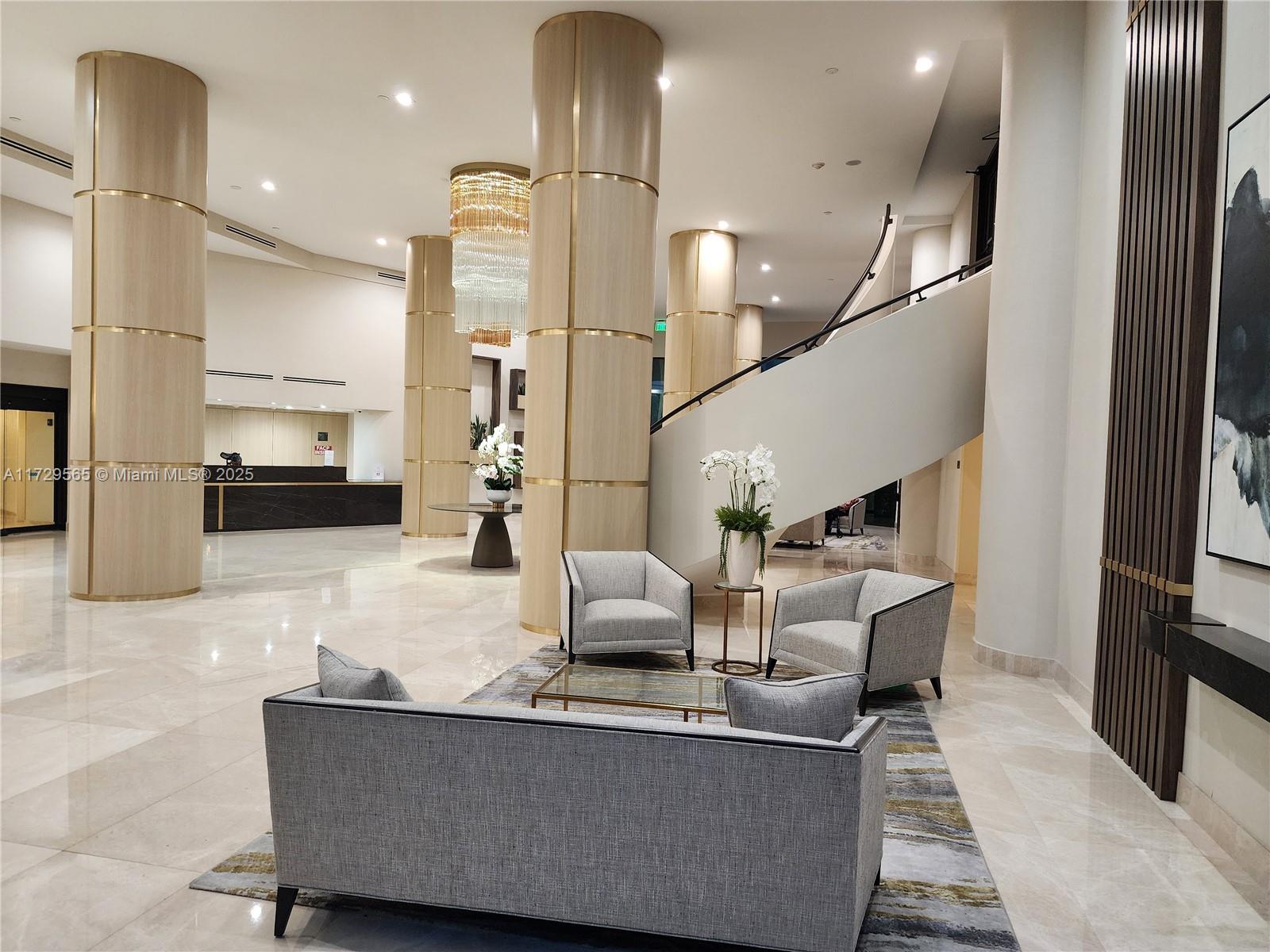 MYSTIC POINTE TOWER 400 C - Residential