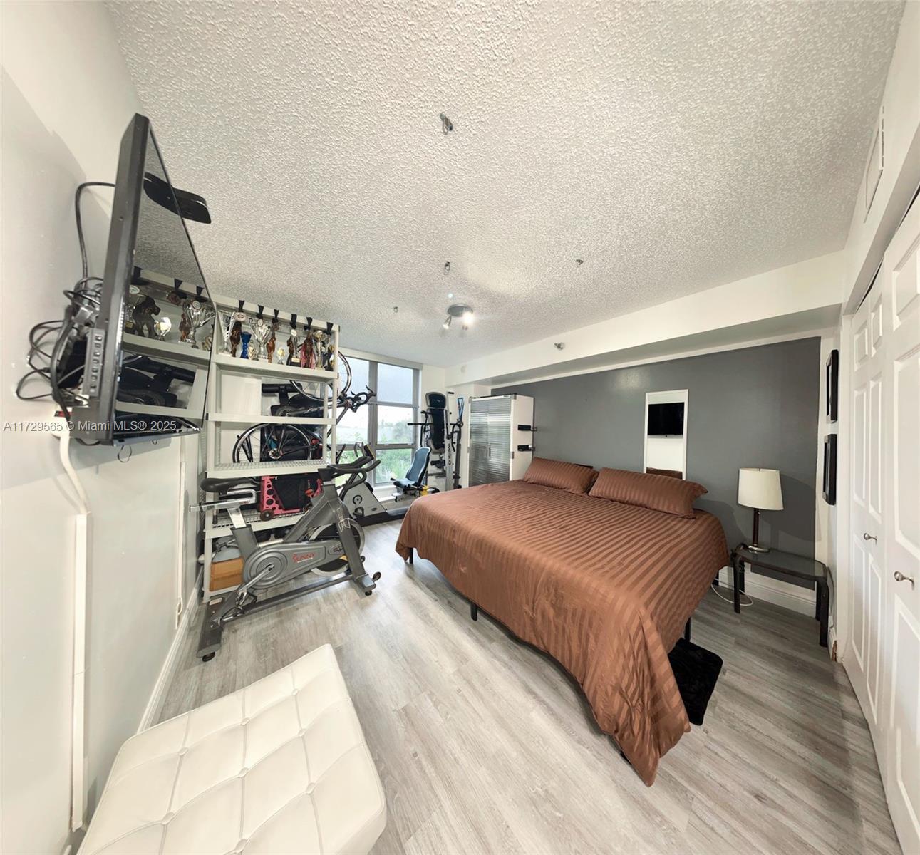 MYSTIC POINTE TOWER 400 C - Residential