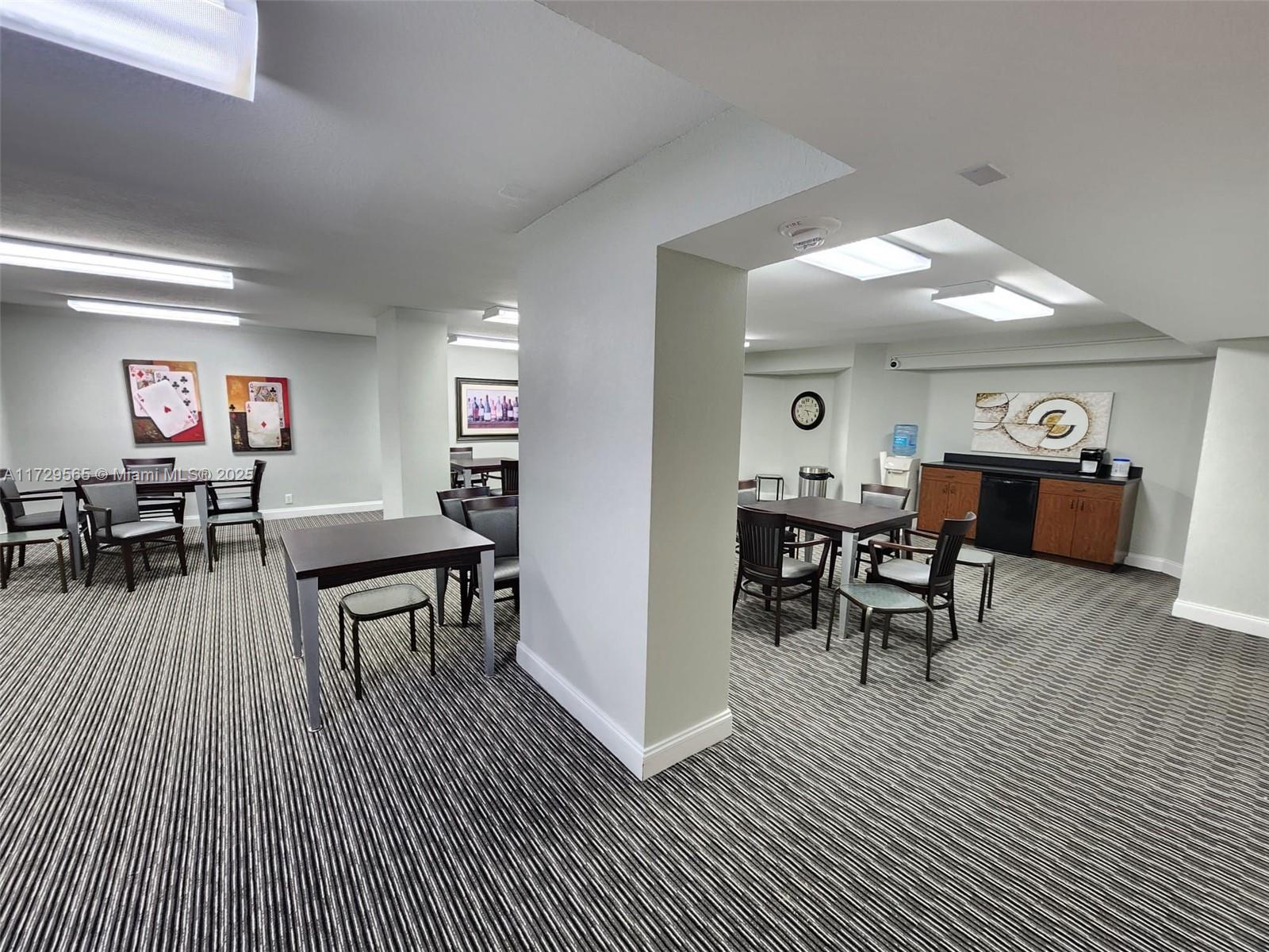MYSTIC POINTE TOWER 400 C - Residential