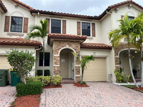 300 SE 37th Ter Homestead FL 33033