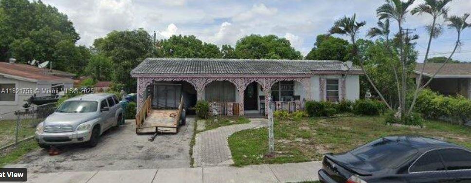 3321 Nw 17th Ct, Lauderhill, Miami-Dade County, Florida - 3 Bedrooms  
1 Bathrooms - 