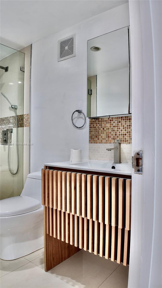 MILAM CONDO SOUTH - Residential Lease