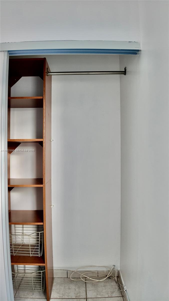 MILAM CONDO SOUTH - Residential Lease