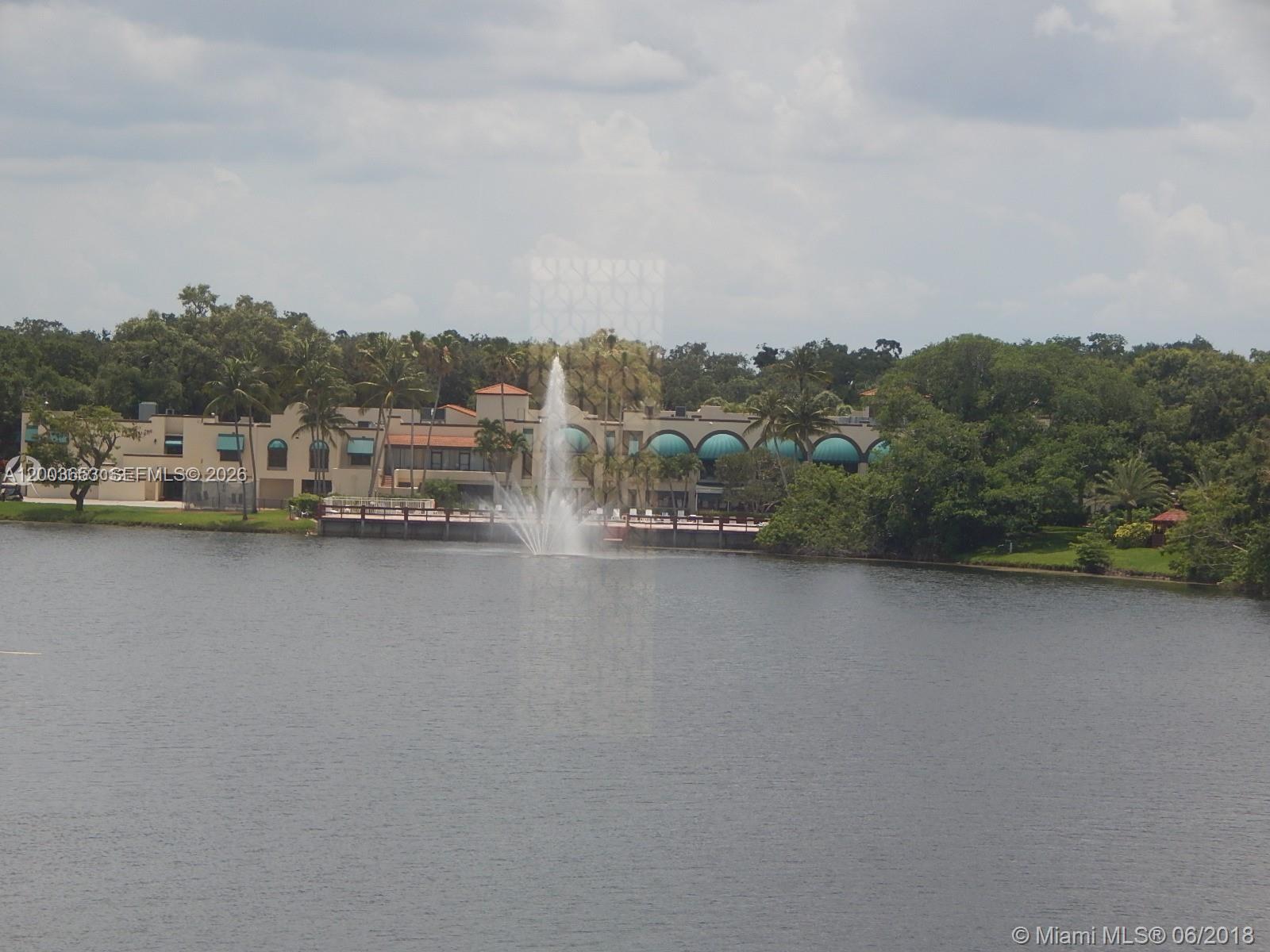 CONDO 27 OF WHITEHALL CON - Residential