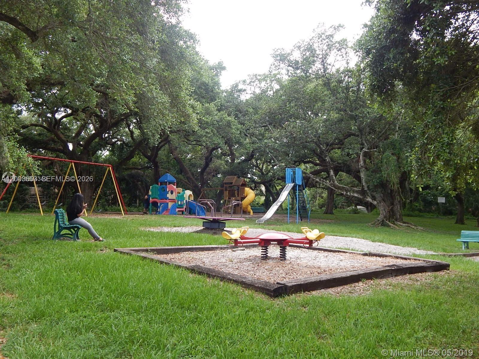 CONDO 27 OF WHITEHALL CON - Residential