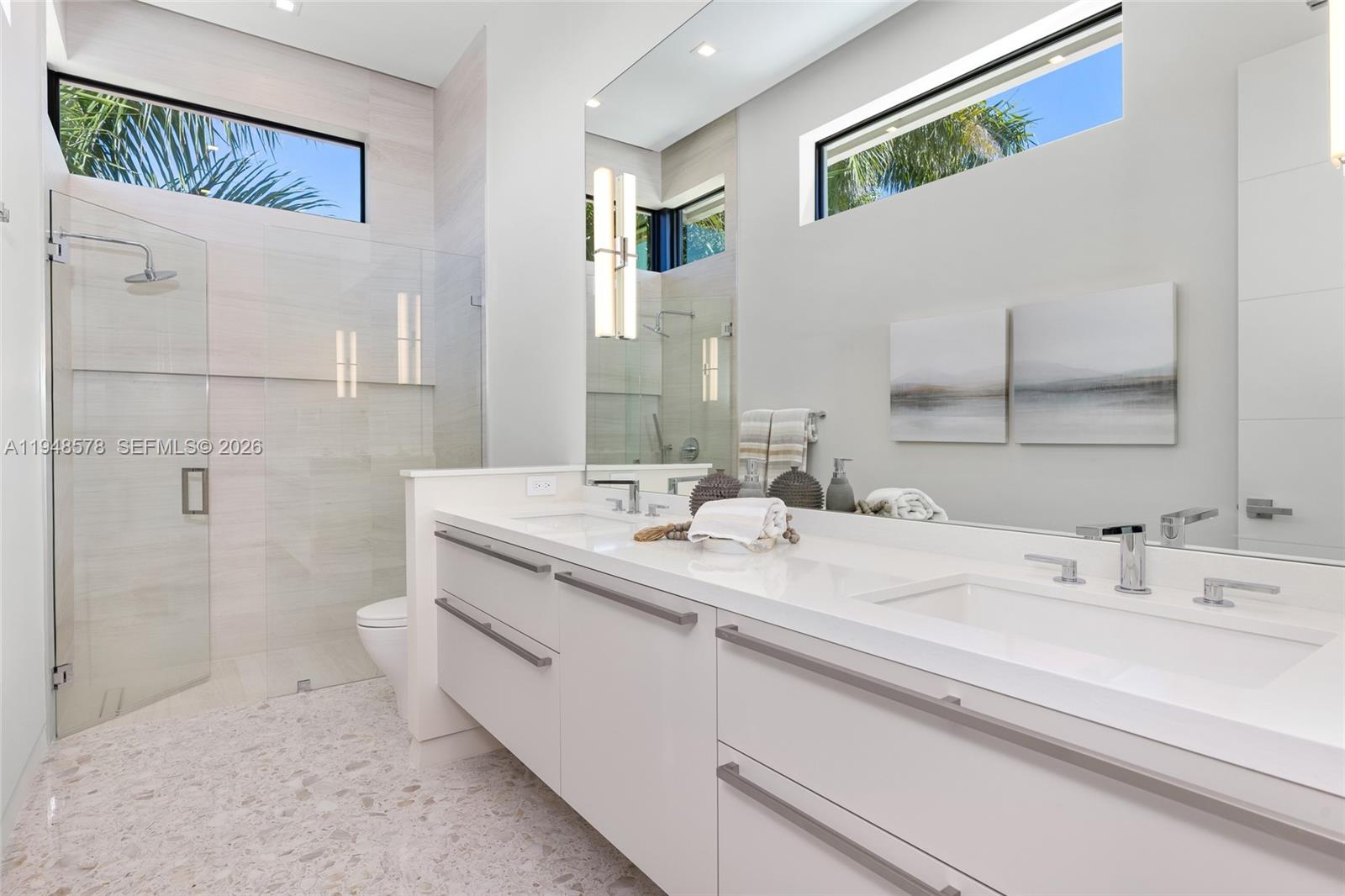 ISLA BAHIA - Residential