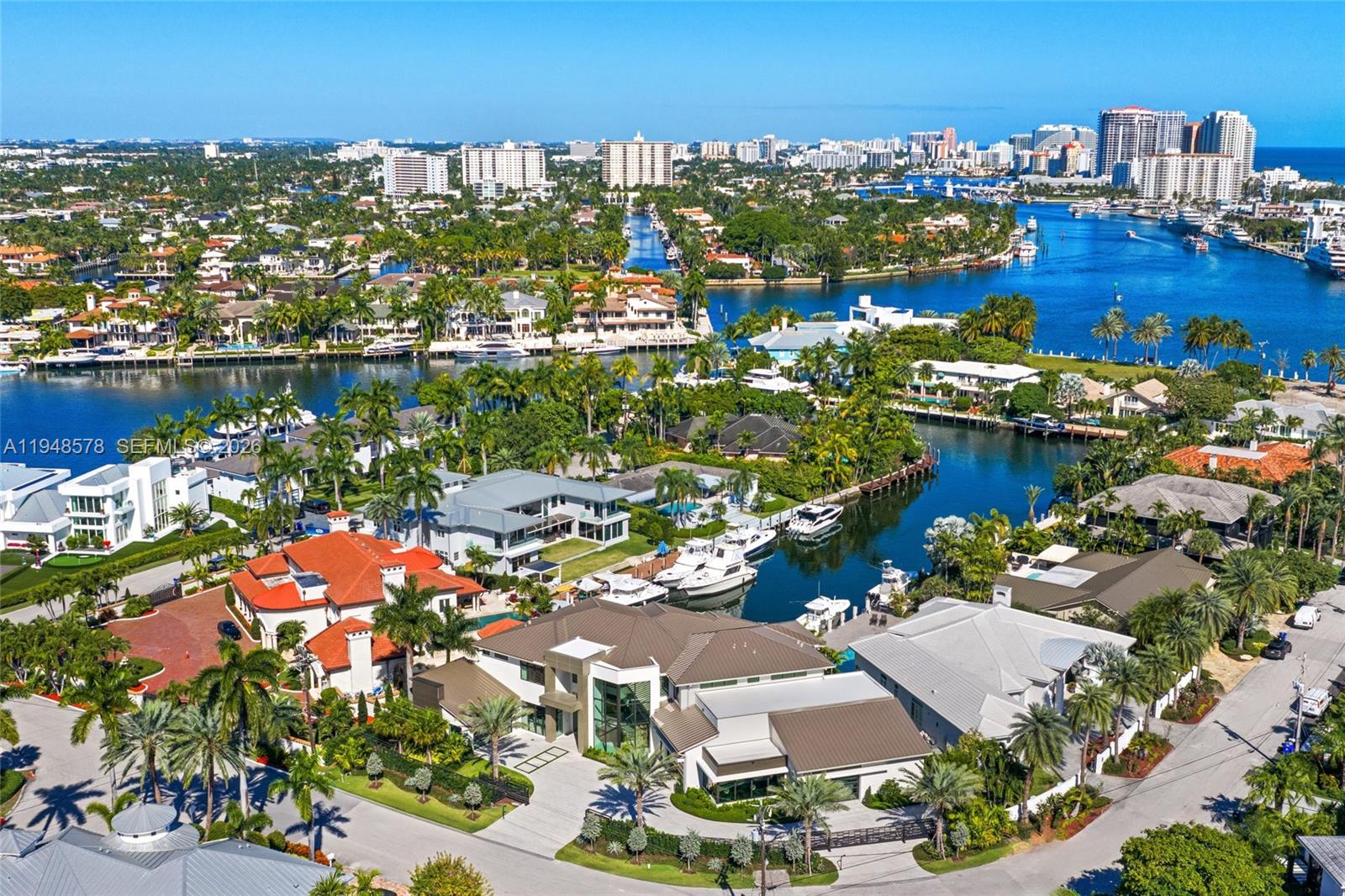 ISLA BAHIA - Residential