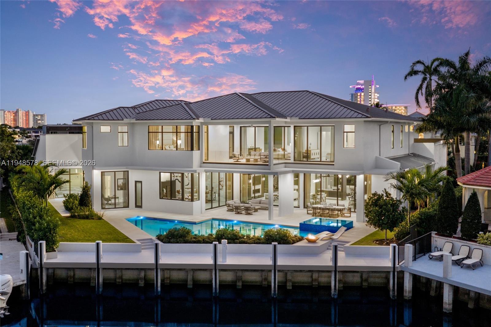 ISLA BAHIA - Residential