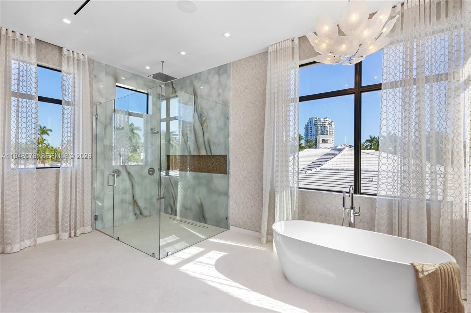 ISLA BAHIA - Residential