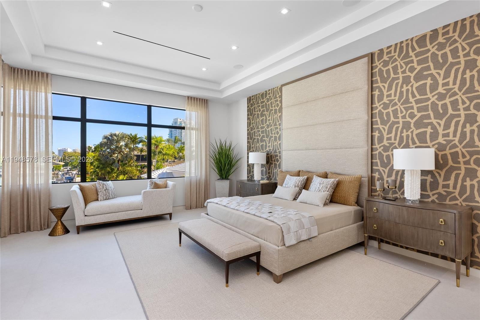 ISLA BAHIA - Residential