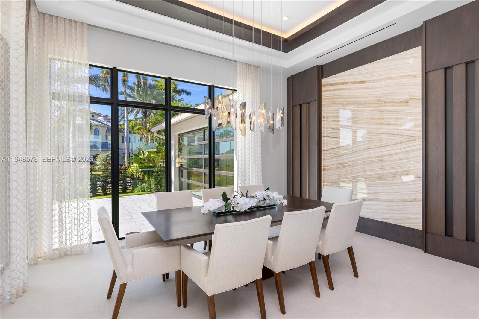 ISLA BAHIA - Residential