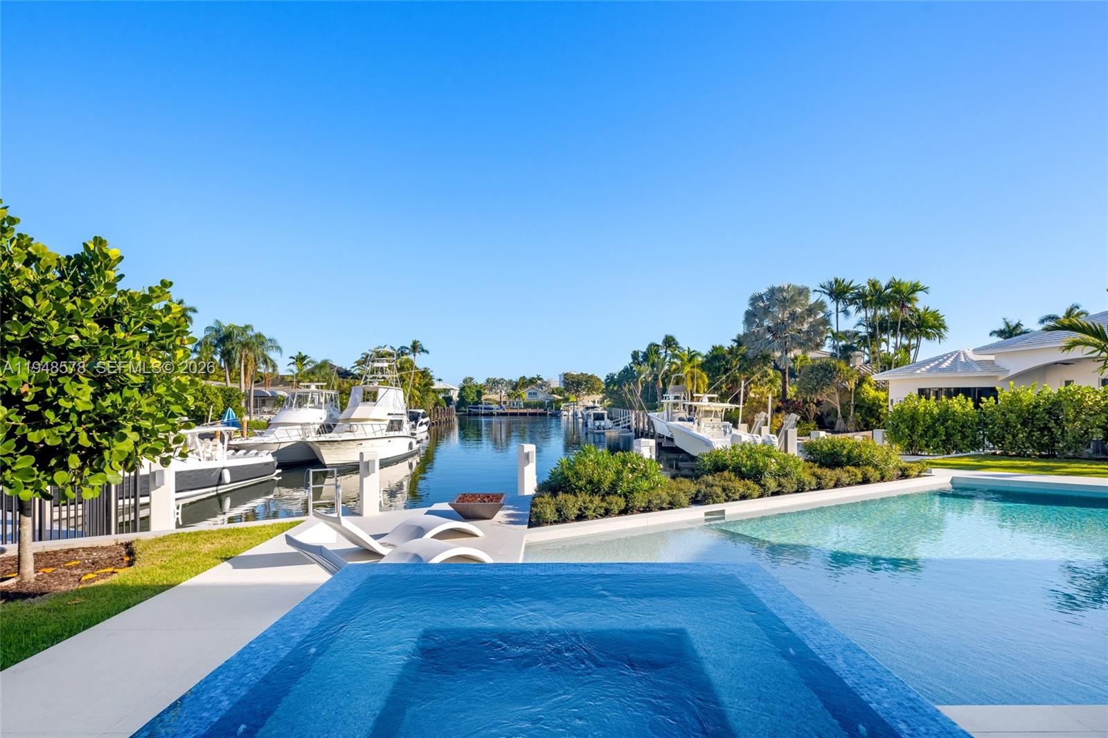 ISLA BAHIA - Residential