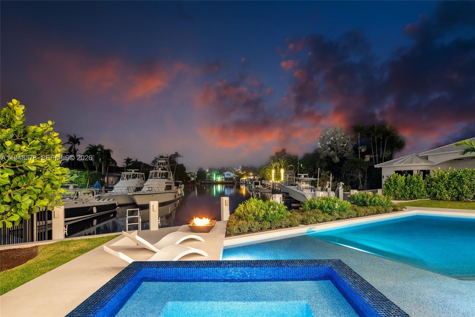 ISLA BAHIA - Residential