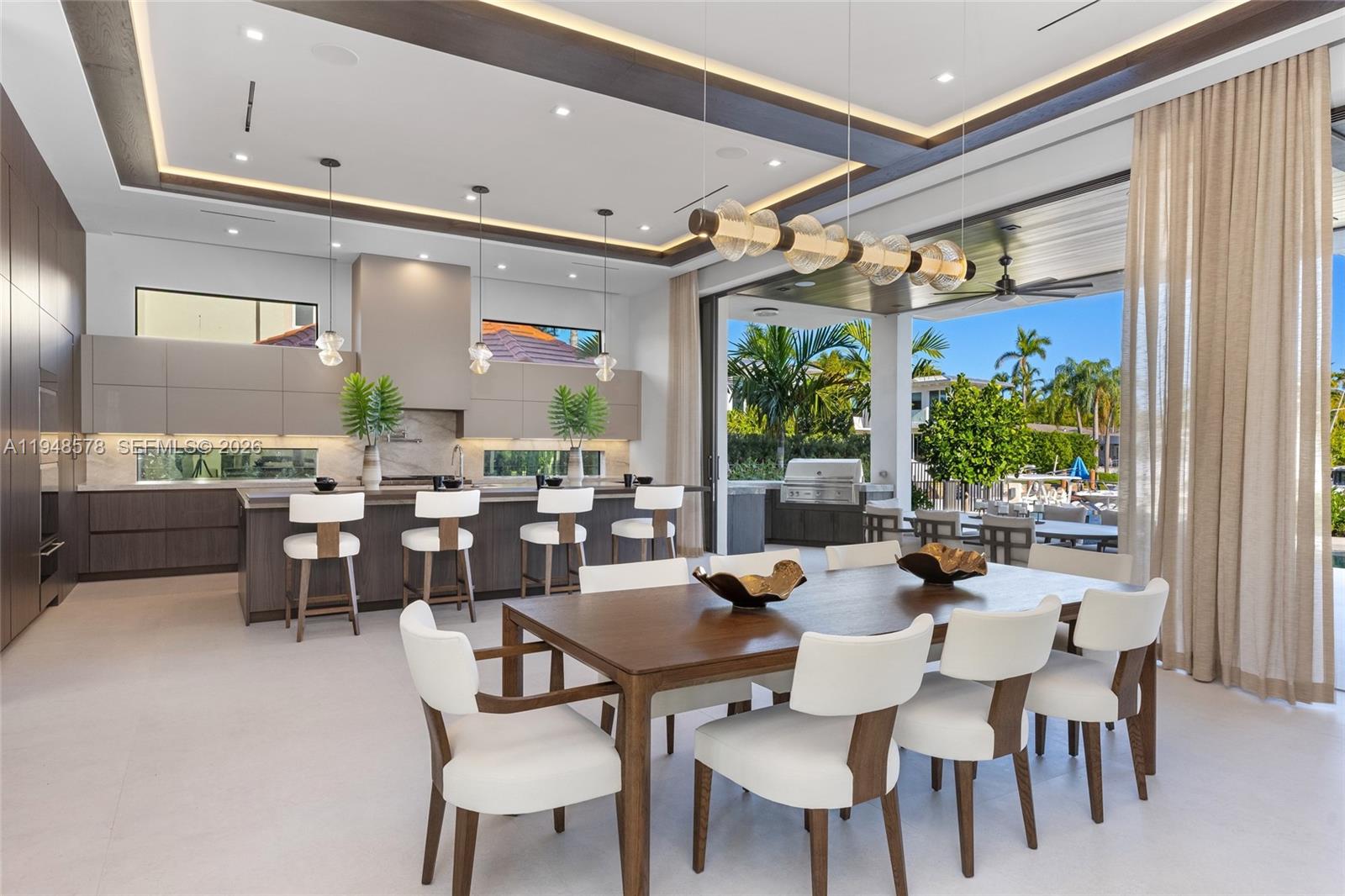 ISLA BAHIA - Residential