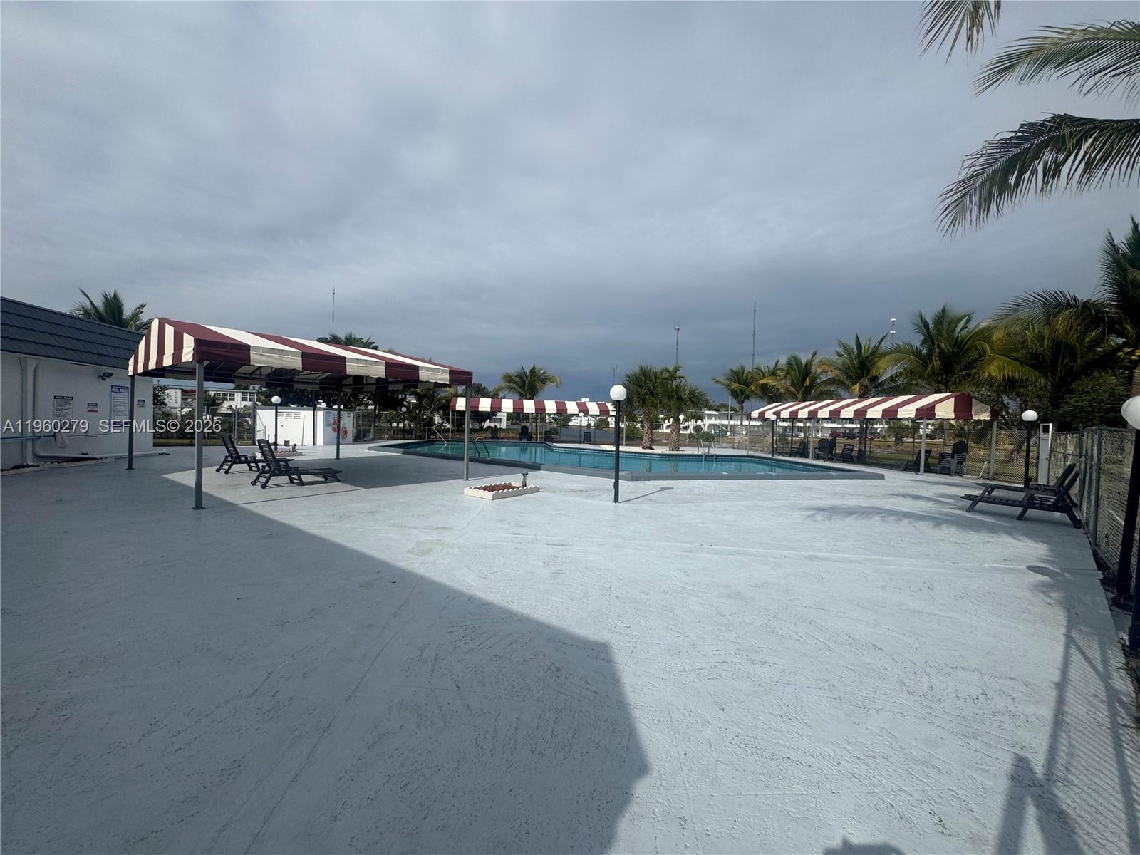 RO-MONT SOUTH CONDO A - Residential