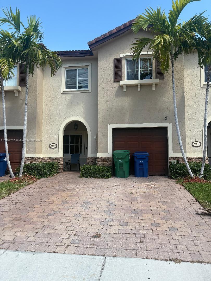 Property for Sale at 22018 Sw 89th Ct, Cutler Bay, Miami-Dade County, Florida - Bedrooms: 3 
Bathrooms: 3  - $470,000