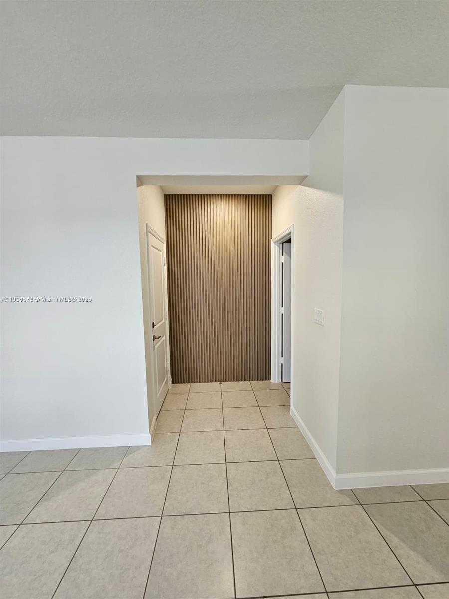 SIENA NORTH - Residential Lease