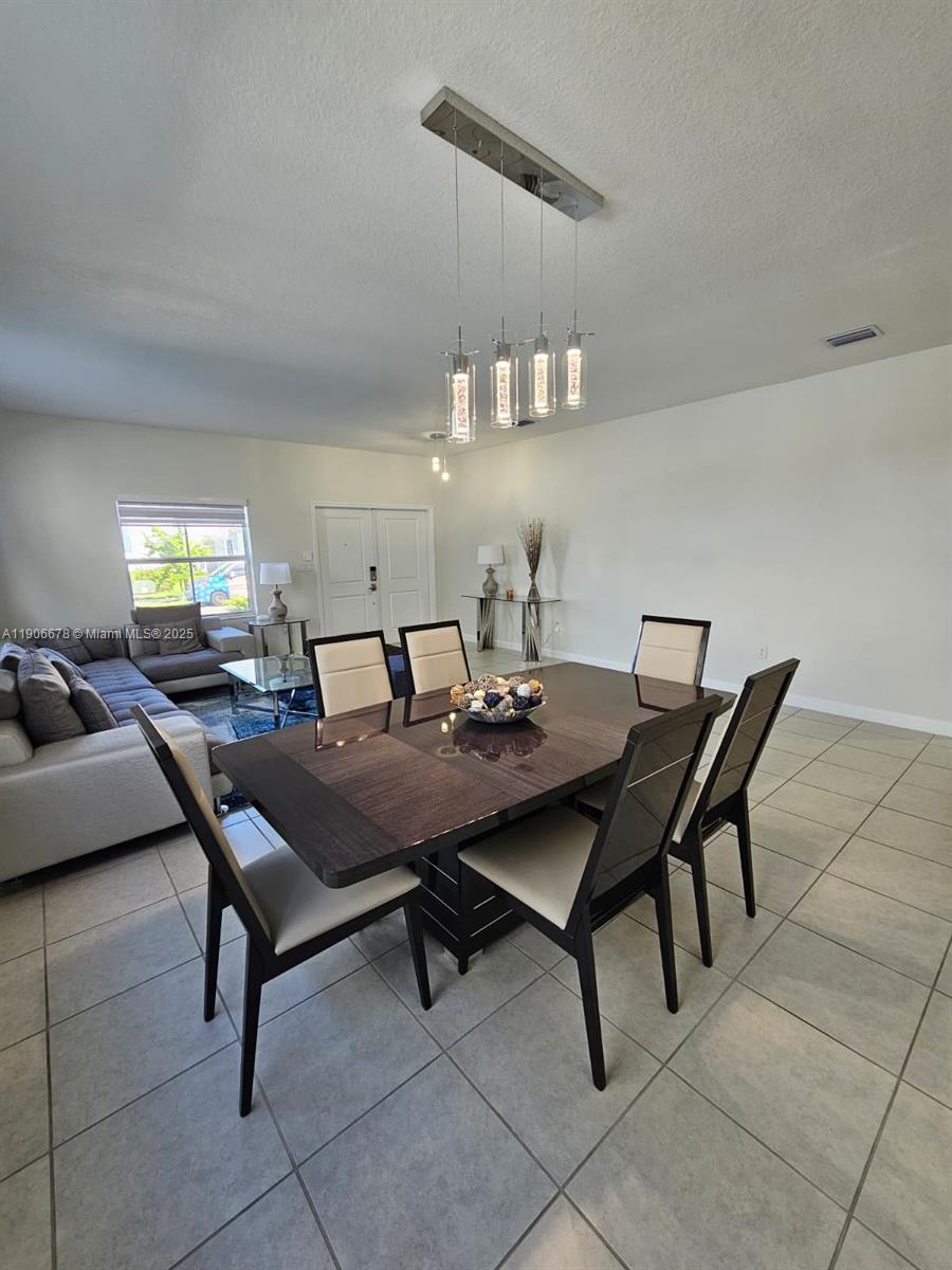 SIENA NORTH - Residential Lease