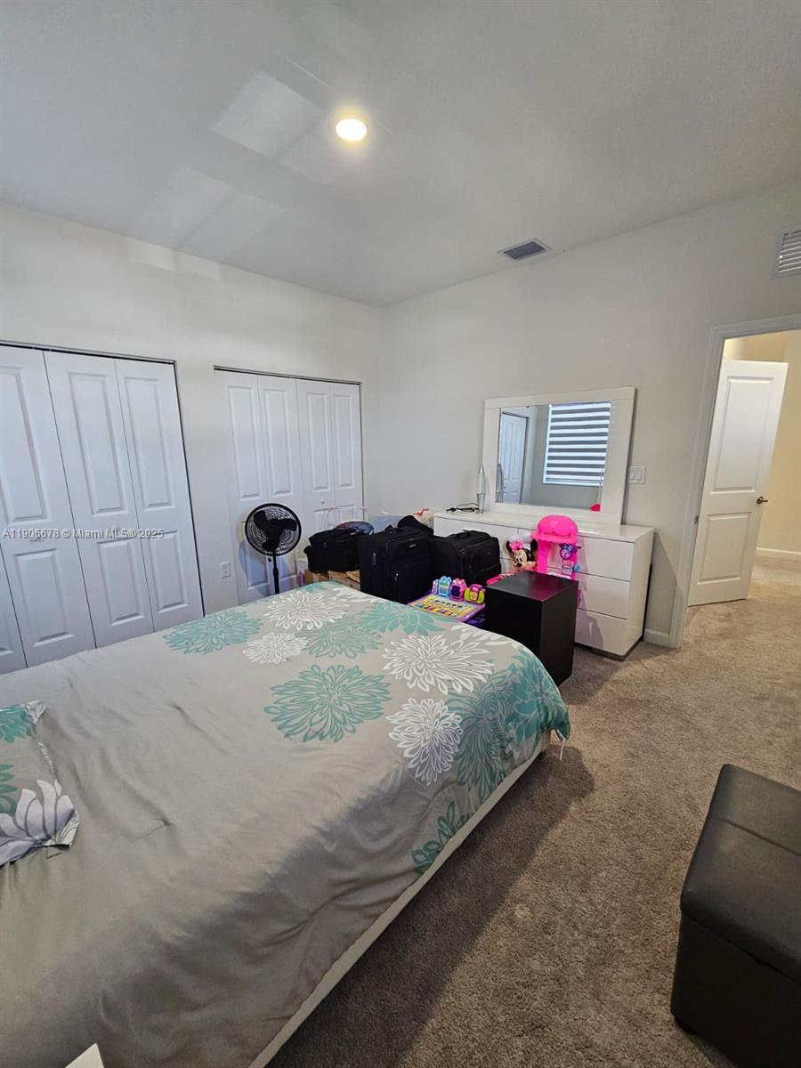 SIENA NORTH - Residential Lease