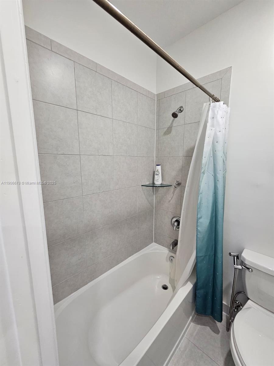 SIENA NORTH - Residential Lease