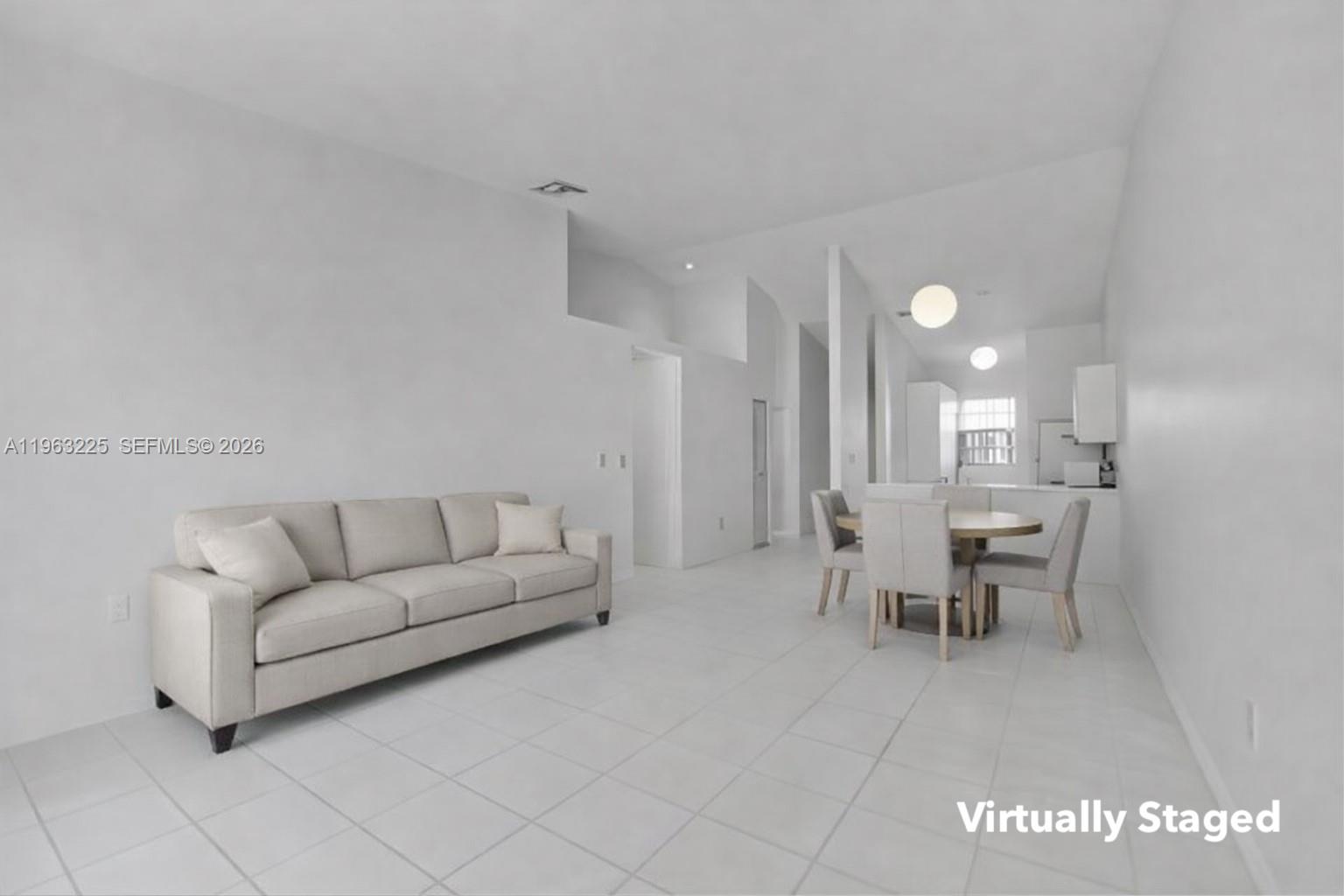 COUNTRY LAKE MANORS TOWNH - Residential