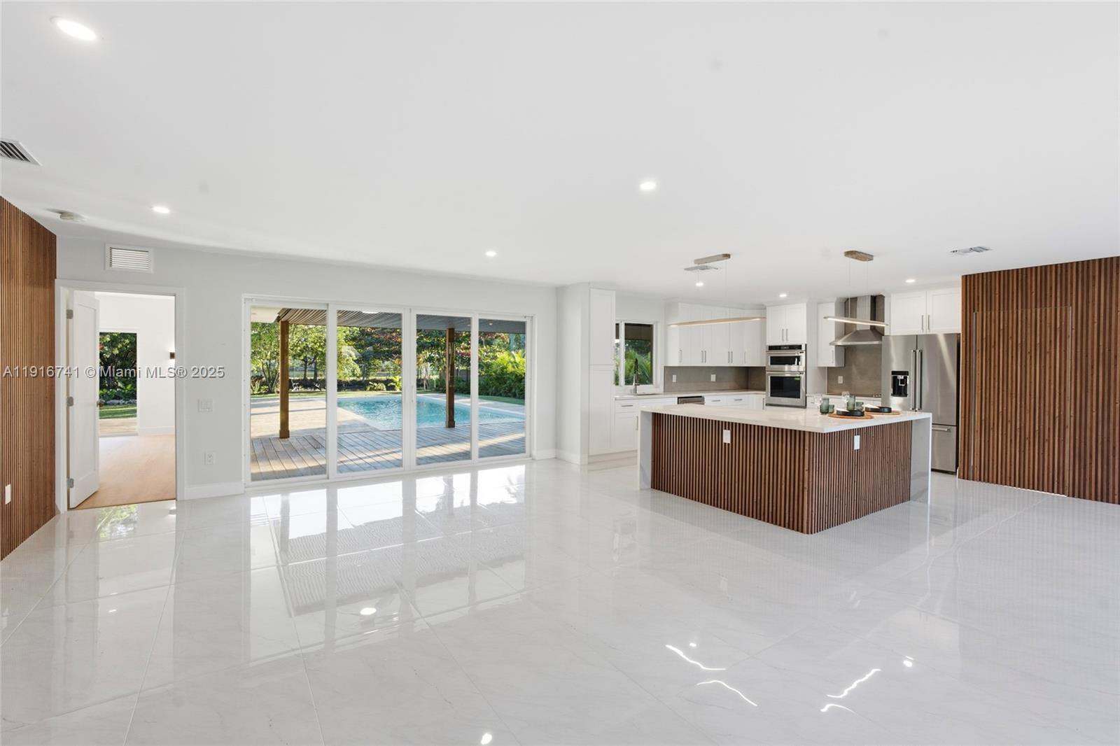 SOARS RIVER ESTATES - Residential