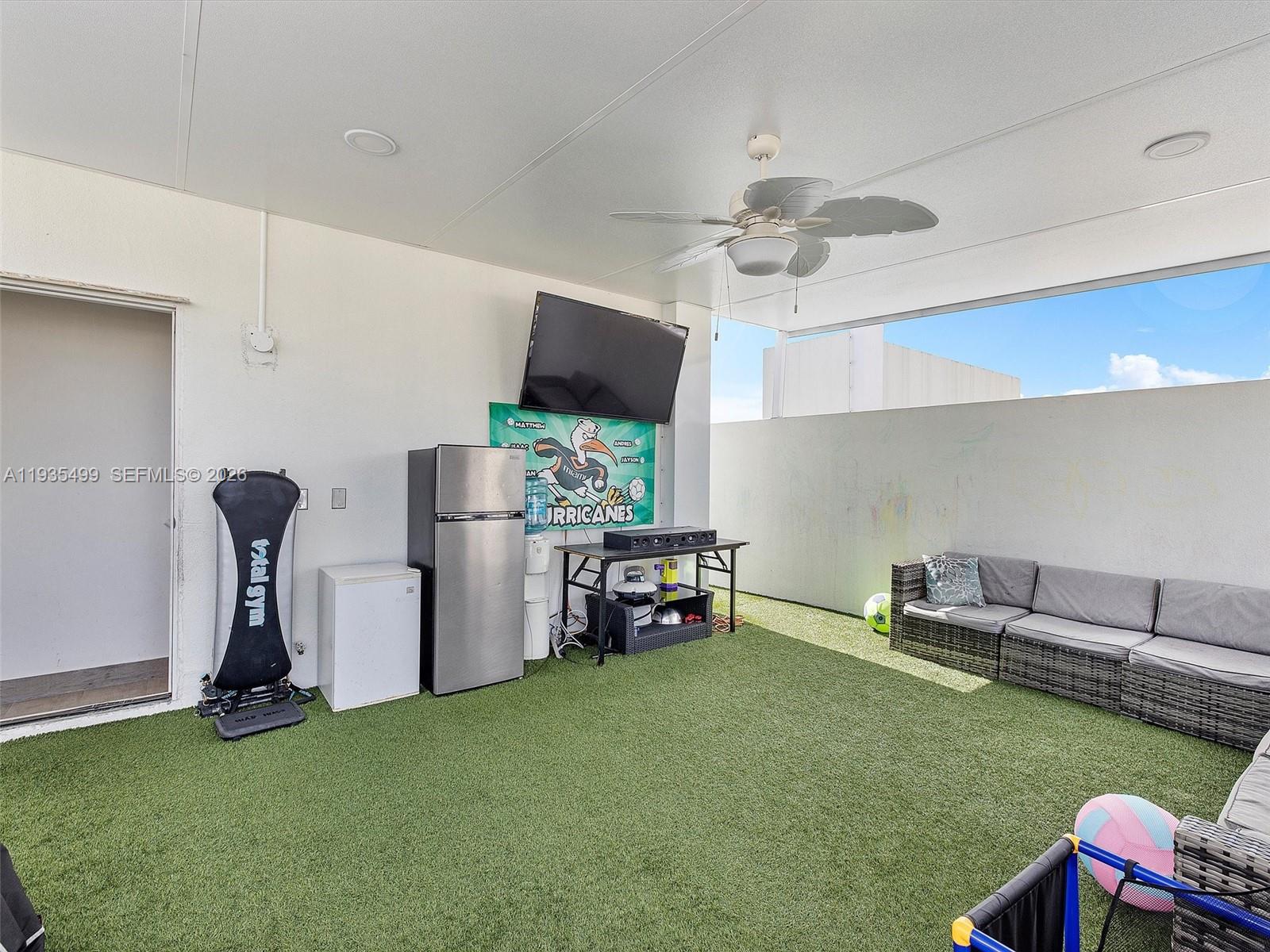 PARADISE GARDENS - Residential