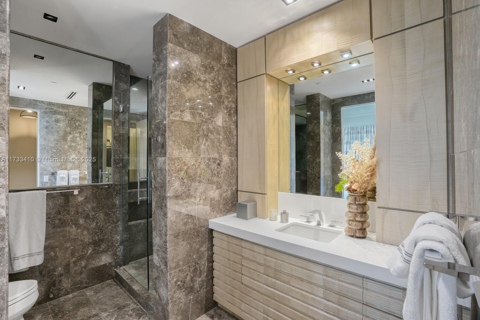 BAL HARBOUR NORTH SOUTH C - Residential