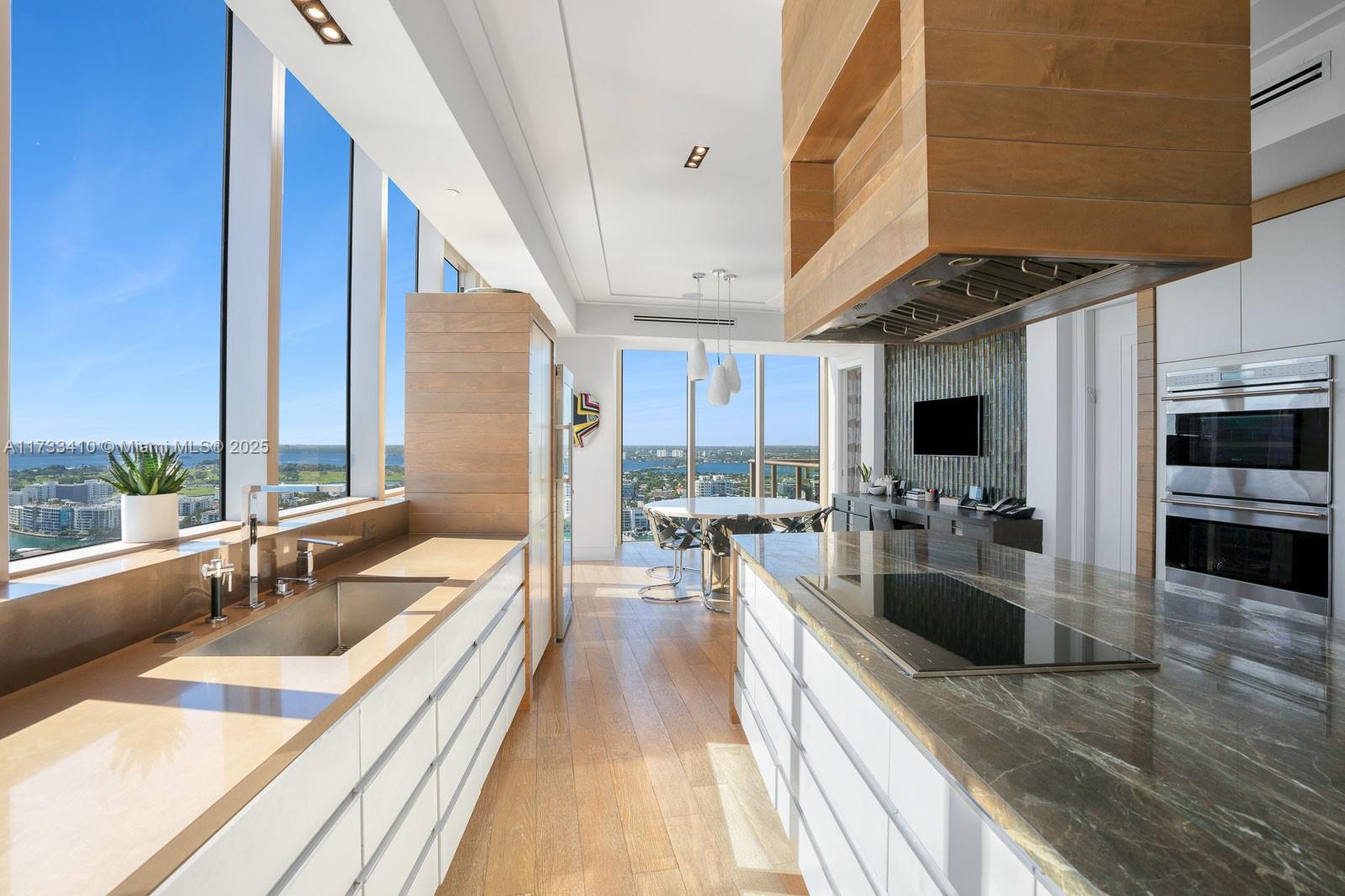 BAL HARBOUR NORTH SOUTH C - Residential