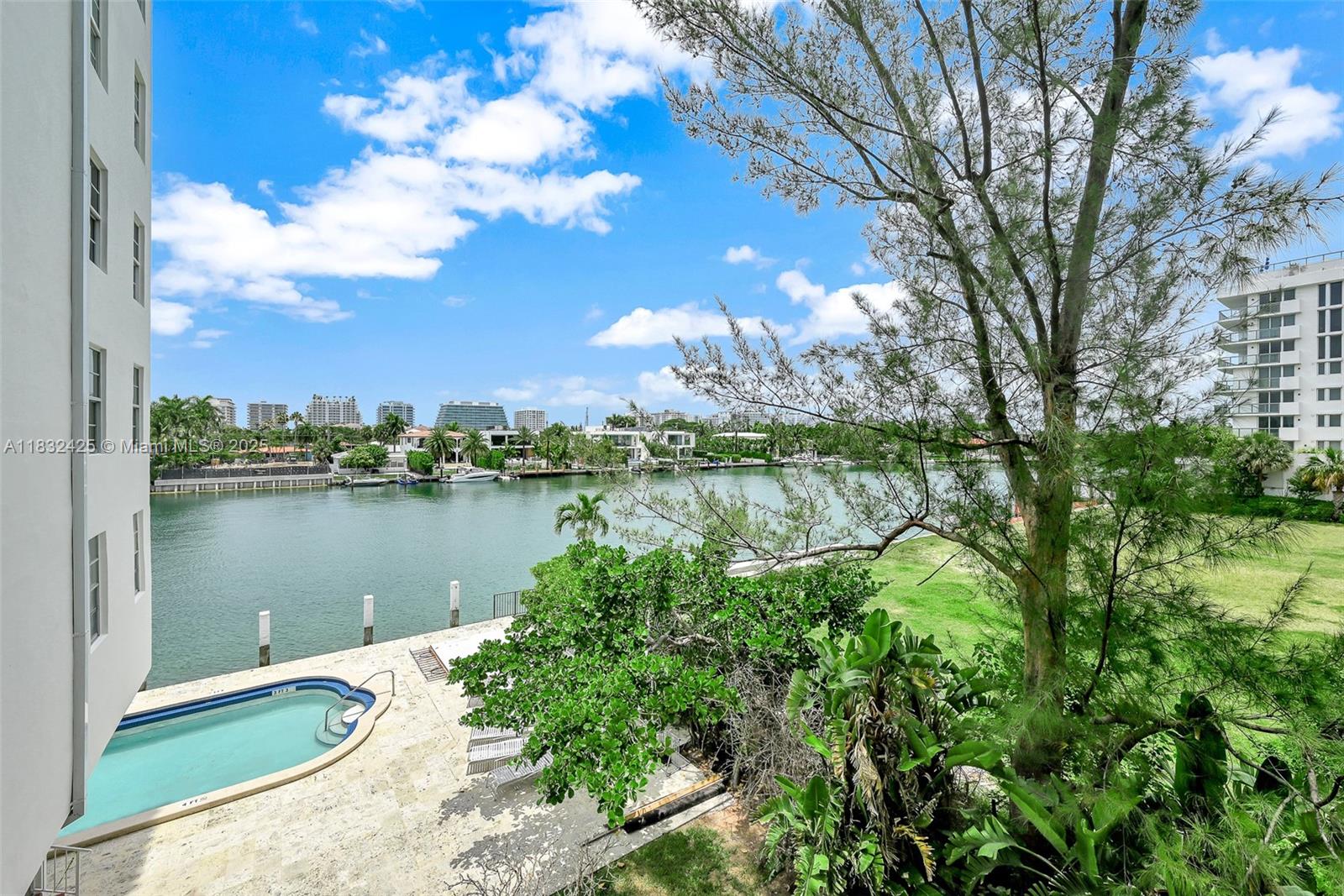 GRANADA CONDOMINIUM - Residential