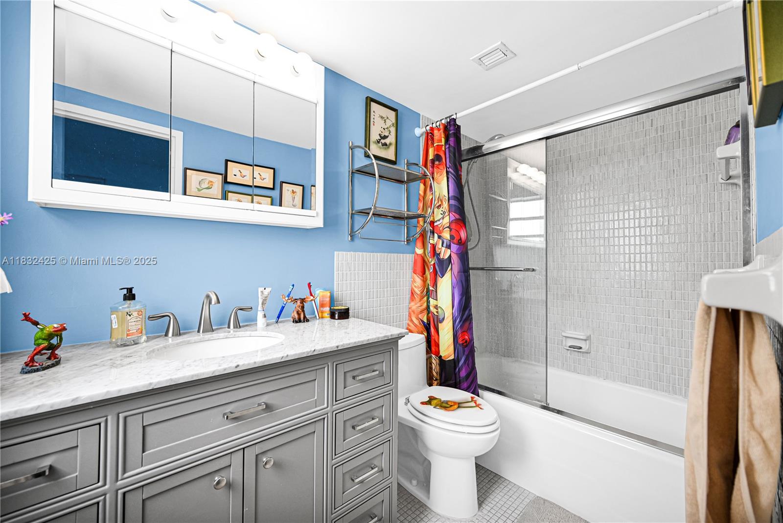 GRANADA CONDOMINIUM - Residential