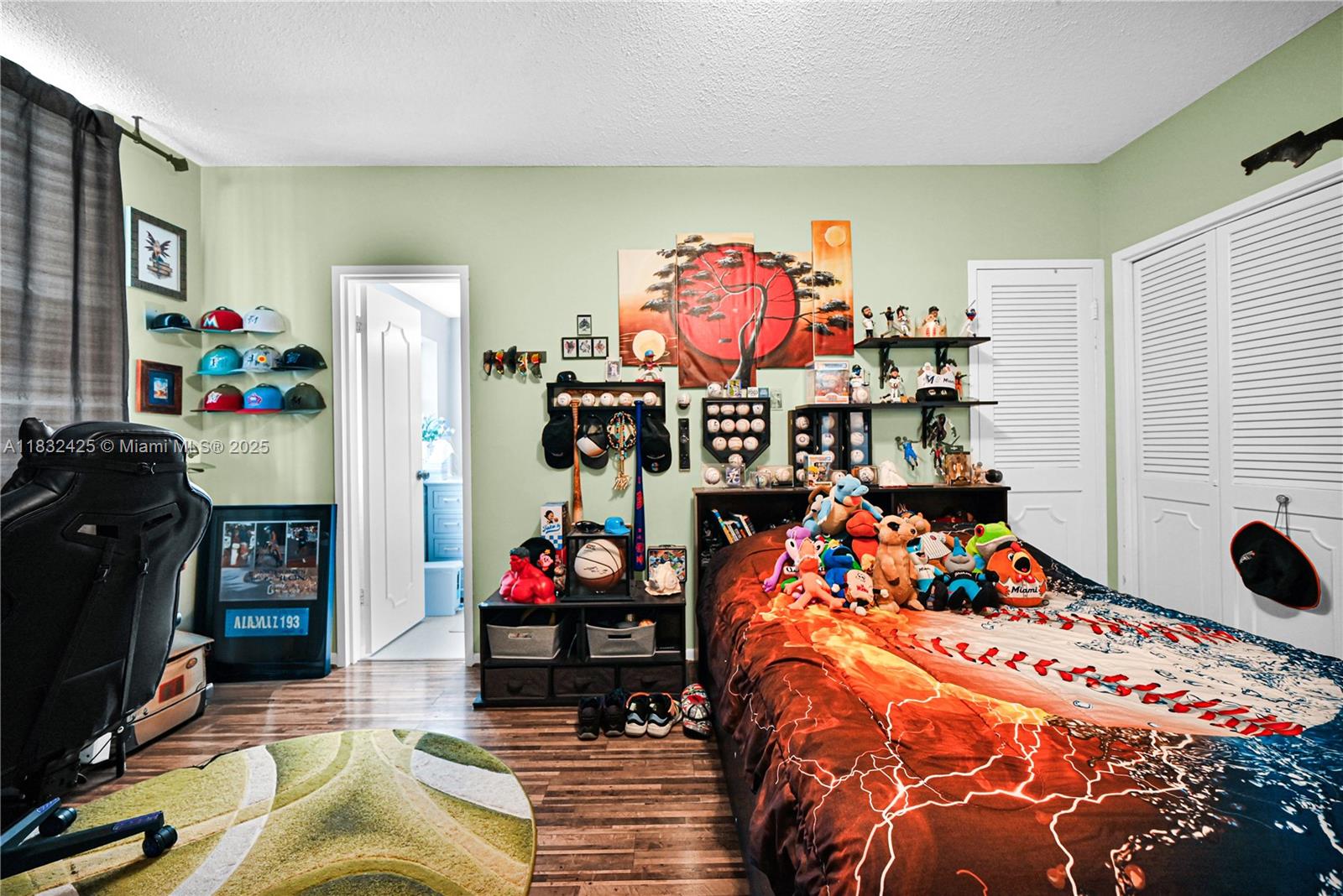 GRANADA CONDOMINIUM - Residential