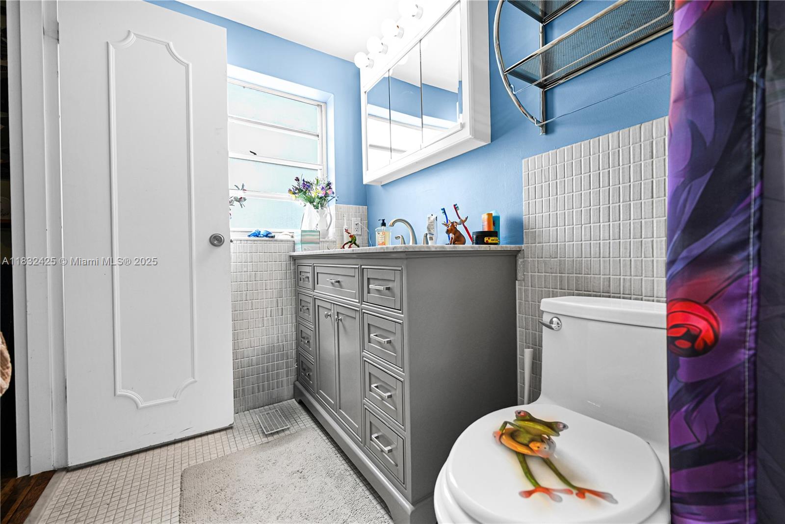 GRANADA CONDOMINIUM - Residential