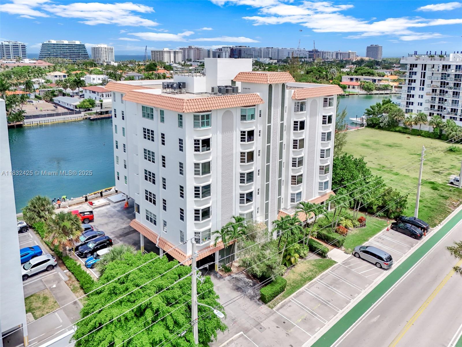 GRANADA CONDOMINIUM - Residential